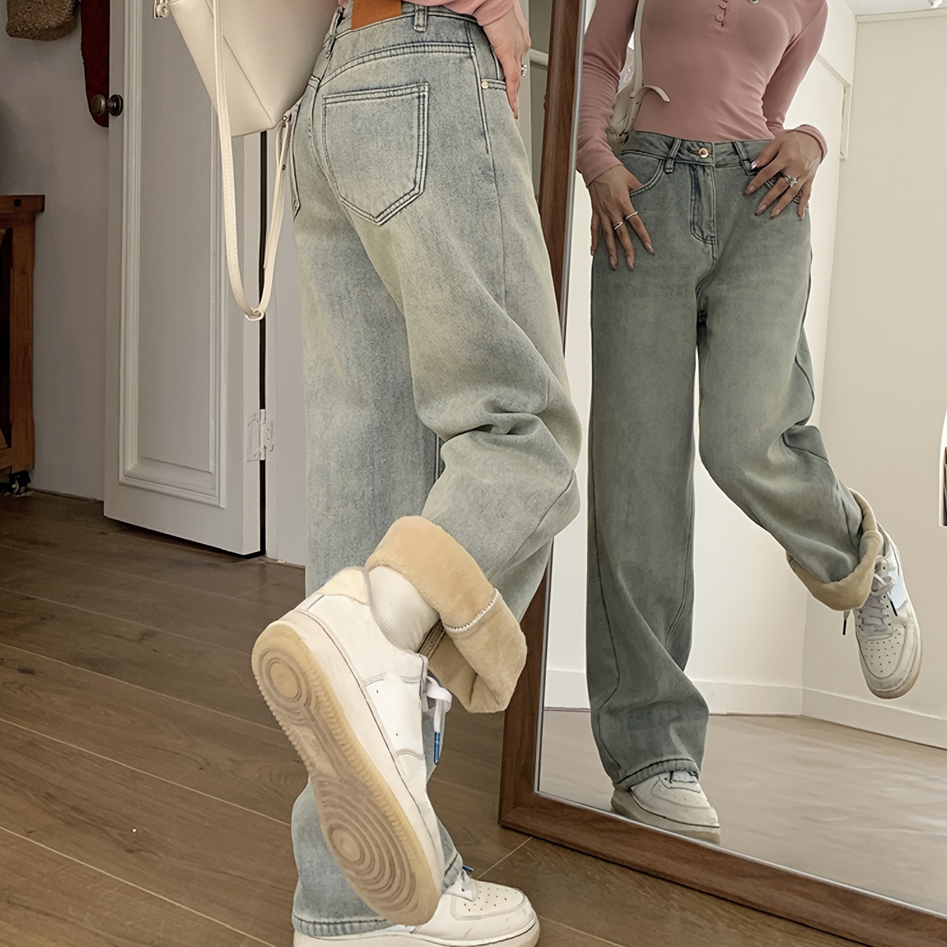 

Pantalon en jean délavé bleu ample et doublé en peluche, style décontracté avec fermeture à glissière et boutons, pour l'hiver, pour femmes.