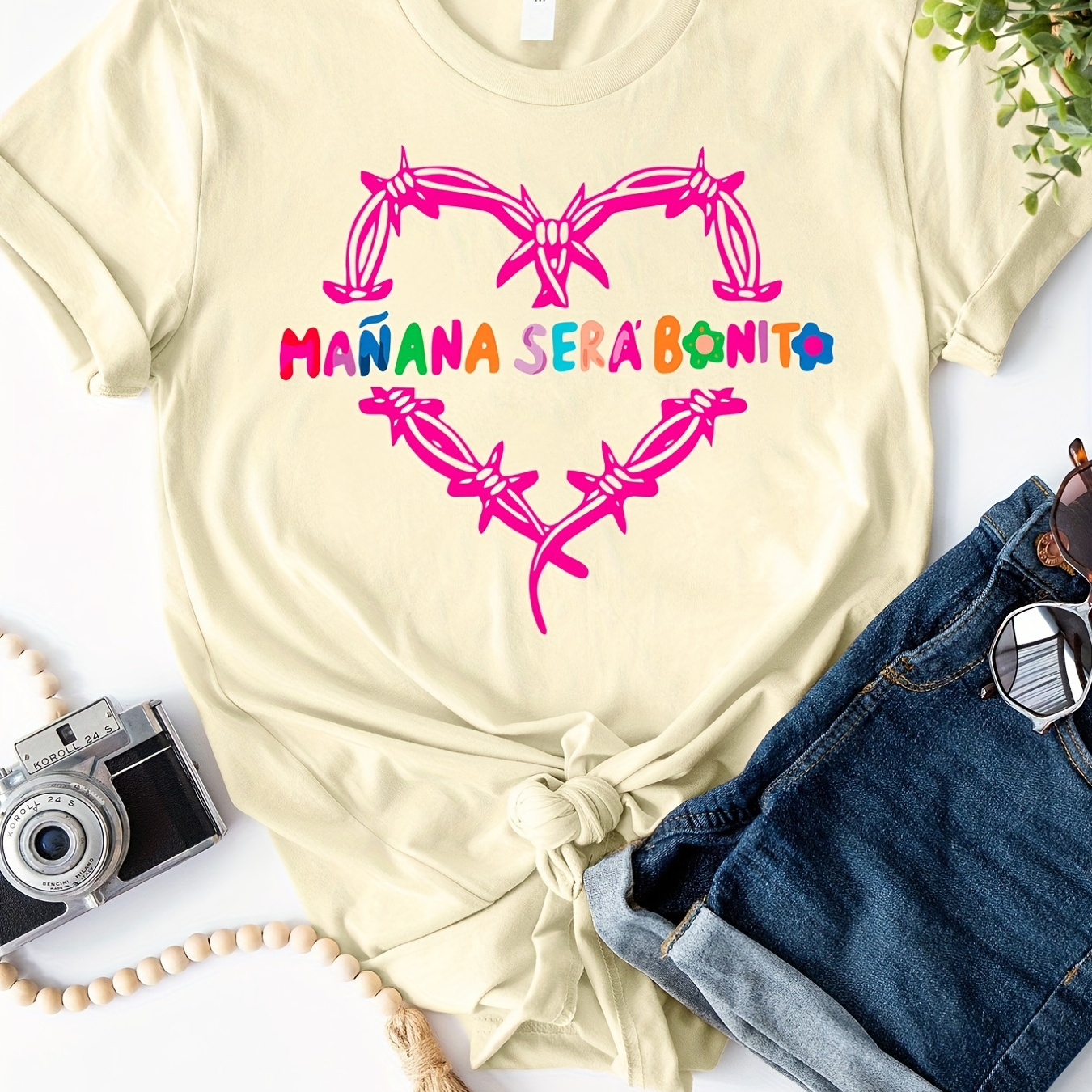 

Heart Print T-shirt, Short Sleeve Crew Neck Casual Top For Summer & Spring, Women's Clothing