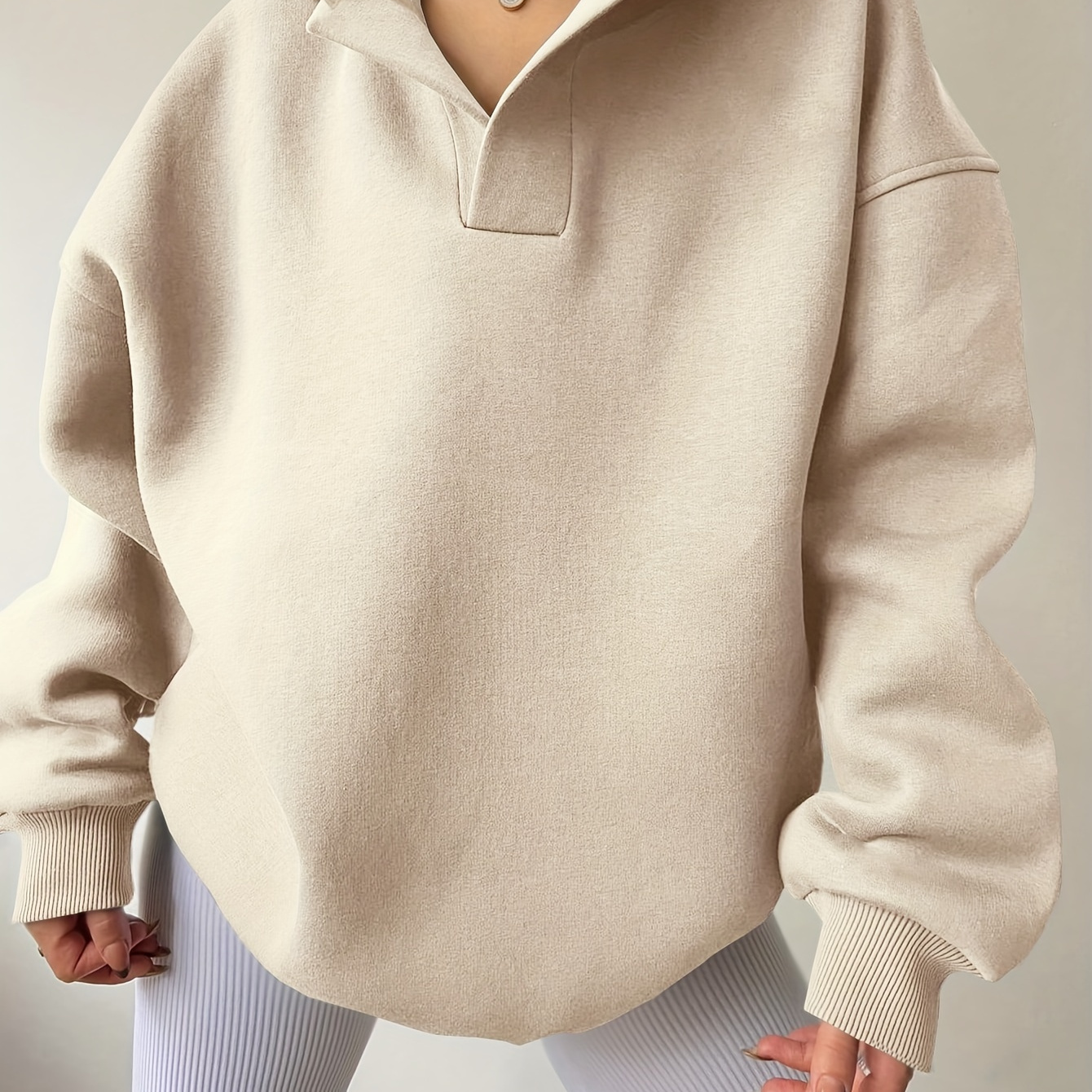 

Fall For - V-, Fit Sweatshirt In , Washable