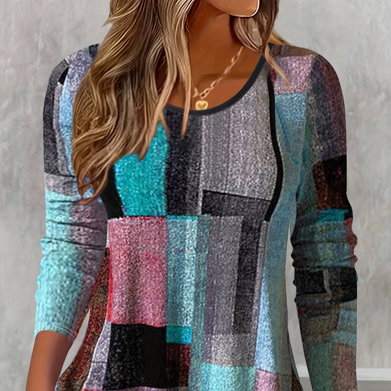 

Women's Casual Long Sleeve T-shirt - Crew Neck, Loose Fit, Plus Size