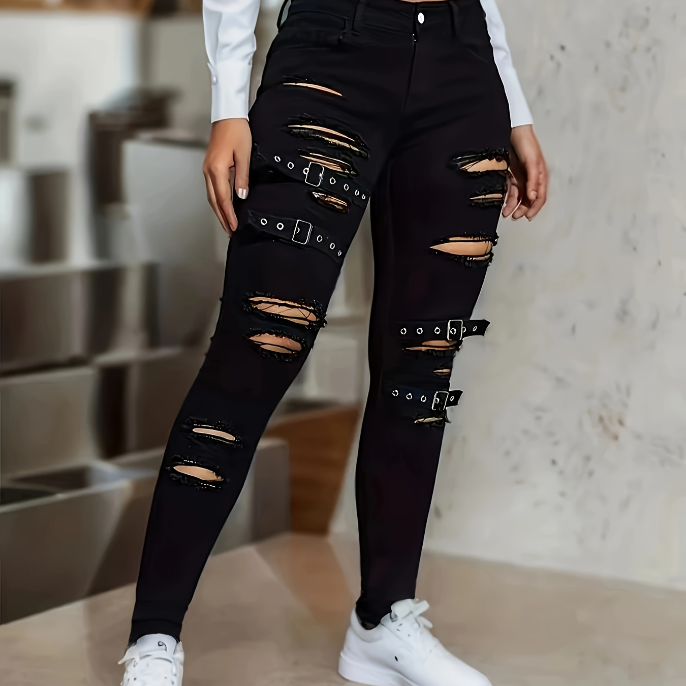 

Women's Casual Ripped Black Color Denim Skinny Jeans With Garter Buckle Detail, Stretchy Fit, All-match Streetwear Long Pants