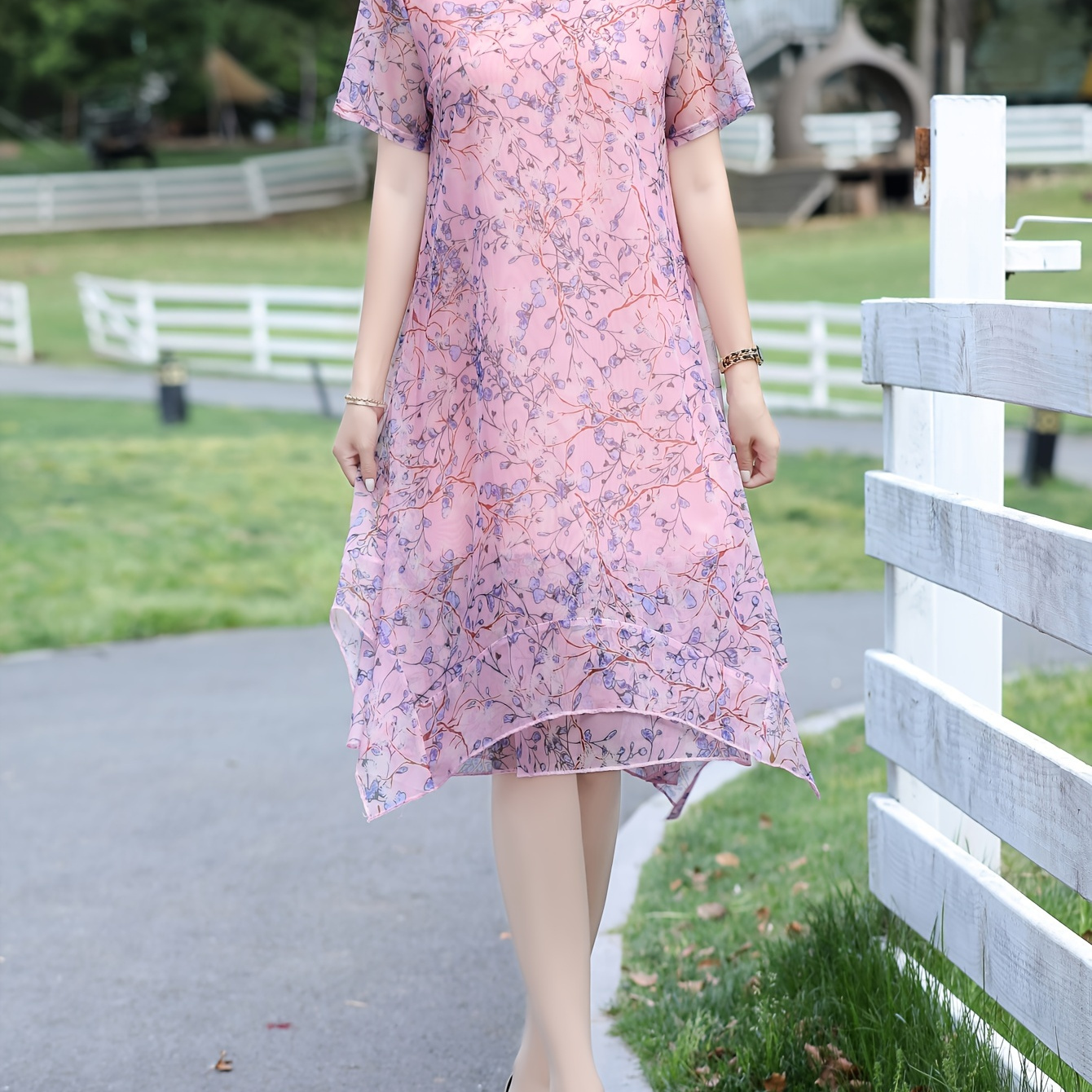 

Floral Print Crew Neck Chiffon Dress, Elegant Short Sleeve Irregular Hem Dress For Spring & Summer, Women's Clothing