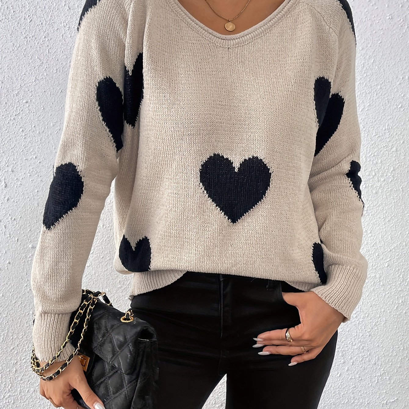 

And Autumn Stylish Casual Elegant V-neck Pullover With Heart Jacquard And Contrasting Colors, A And Chic Women's Knitted Long-sleeve Sweater.