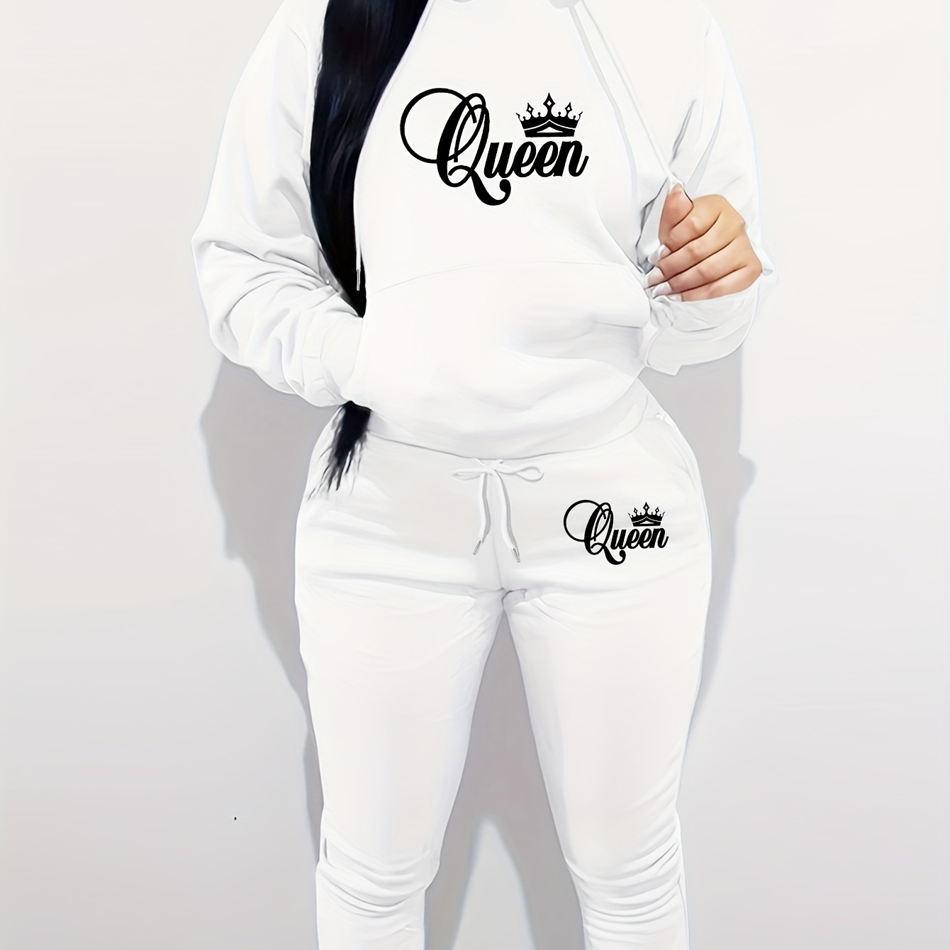 

Women's Casual Two-piece Set, Queen Letter Print, Polyester 100%, Long Sleeve Hoodie With Pockets & Matching Pants, Regular Fit, Knit Fabric, Fall/winter Collection