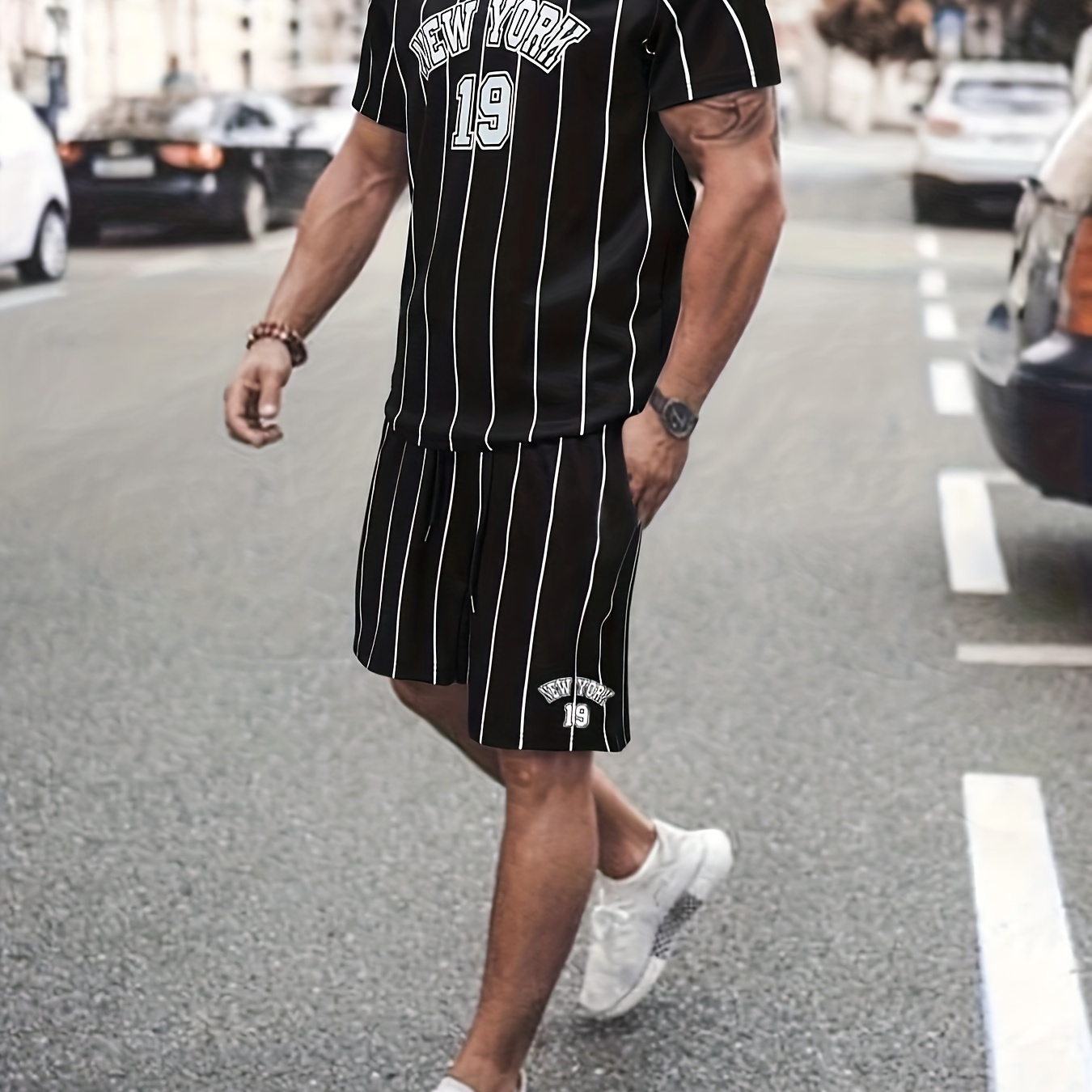 

2-piece Men's "new York" Alphabet Print Striped Summer Outfit Set, Short Sleeve Crew Neck T-shirt & Elastic Waist Shorts With Pockets