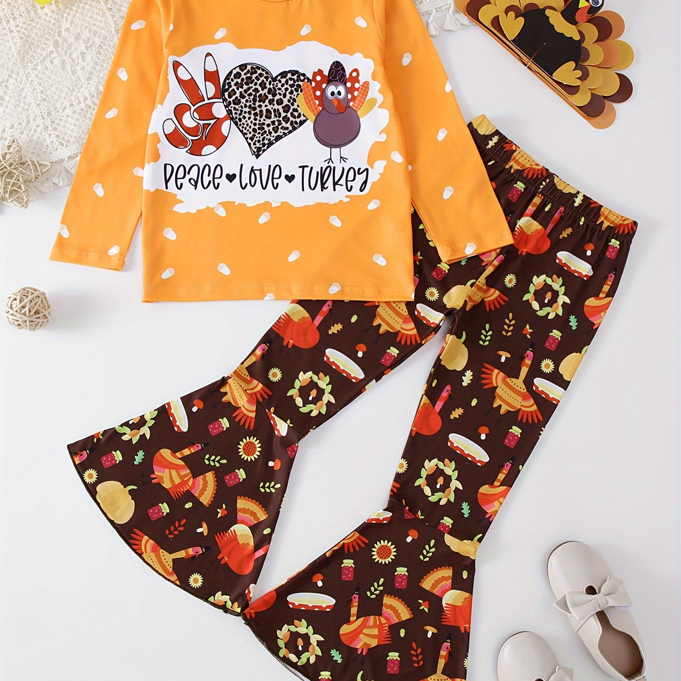 

2pcs Peace Love Turkey Print Crew Neck Pullover + Flare Pants Kids Clothes Thanksgiving Gift