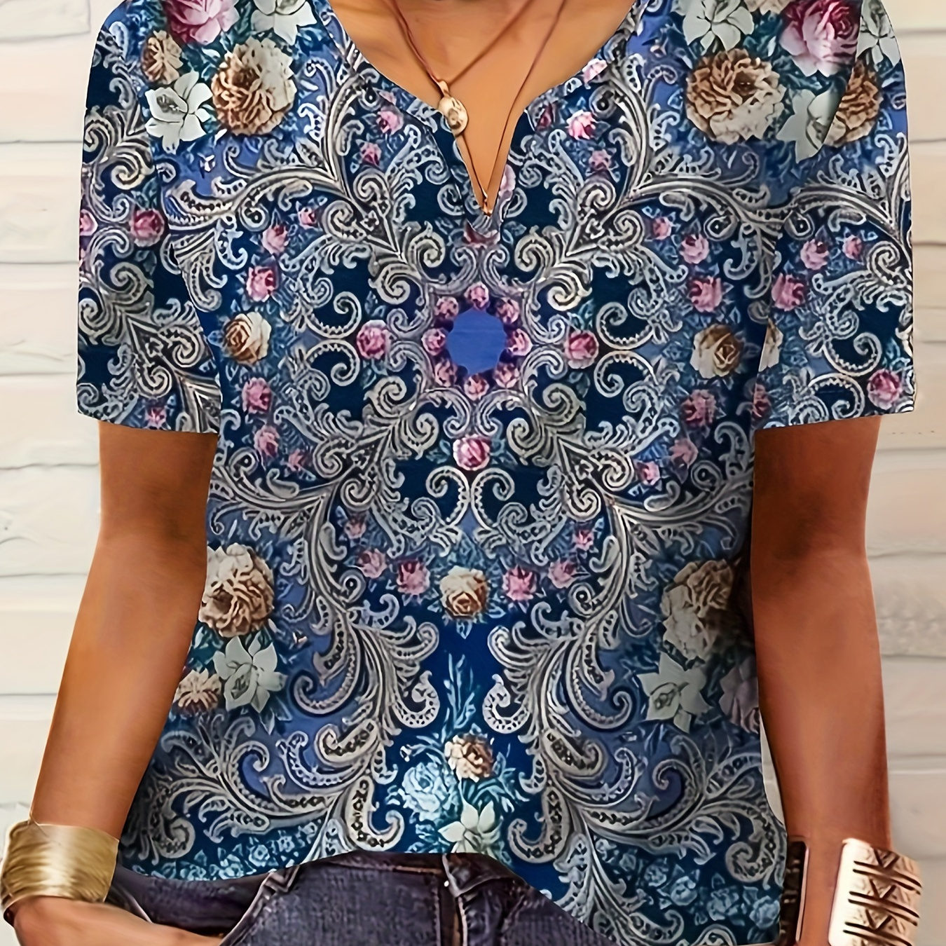 

Women' T-shirt