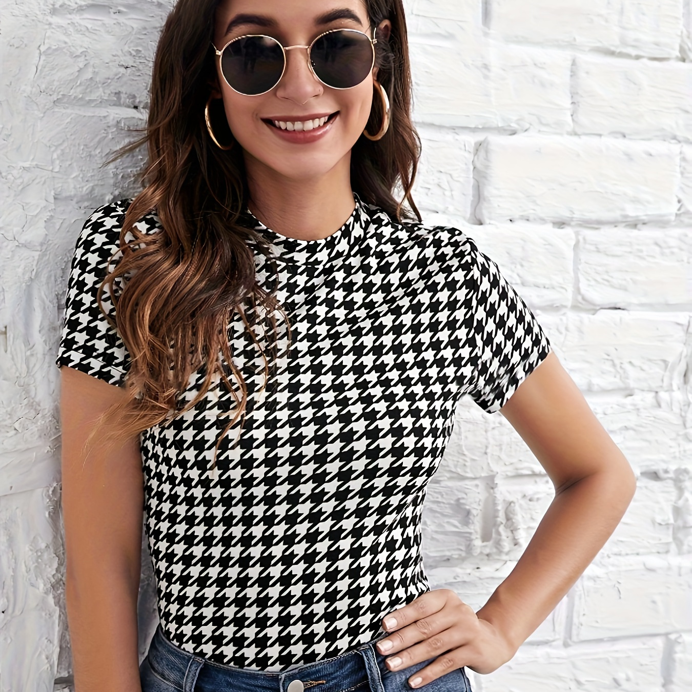 

Elegant High Neck Pattern T-shirt - Polyester , Knit Fabric, , Regular Length - Top