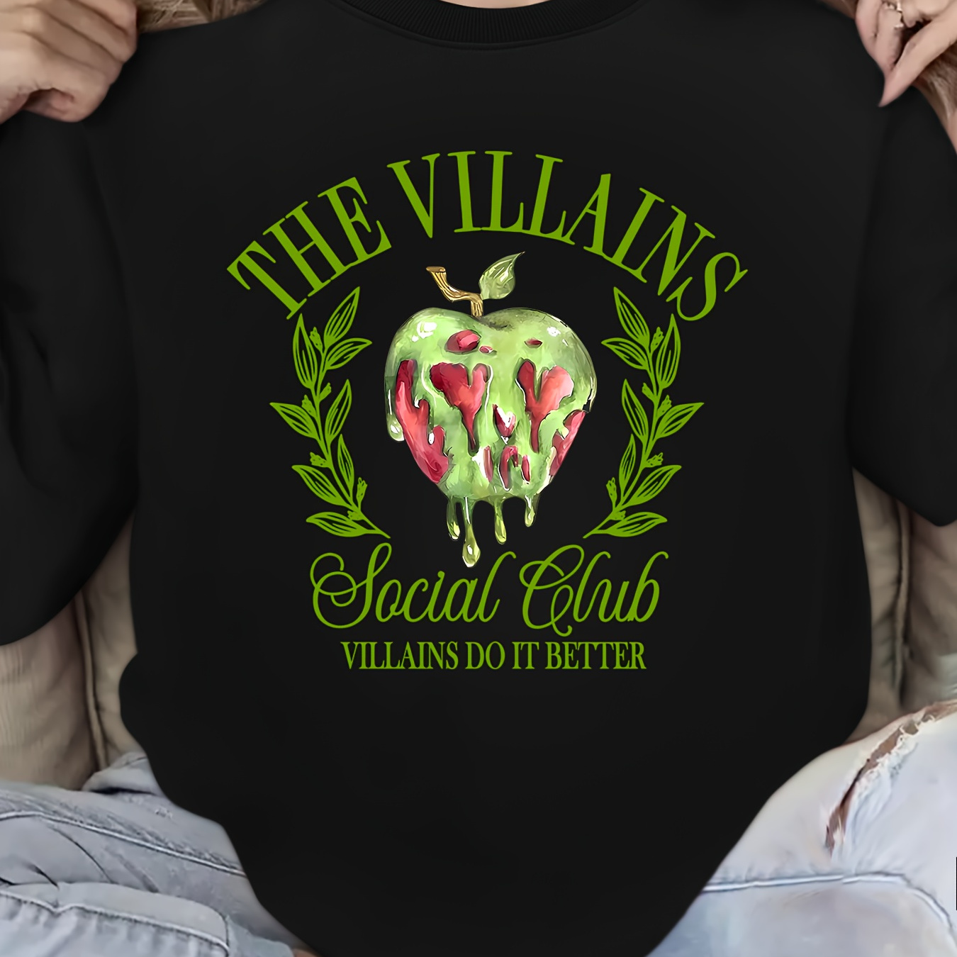 

Green The Green Loose Casual Round Neck Sweatshirt With Red