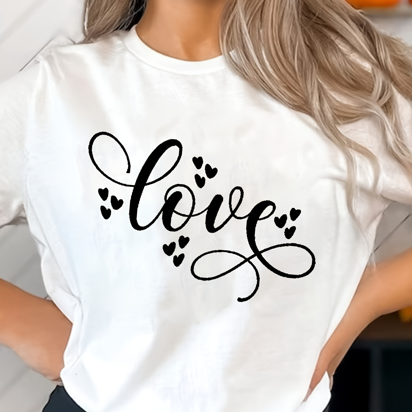 

Love Heart Print T-shirt, Short Sleeve Crew Neck Casual Top For Summer & Spring, Women's Clothing