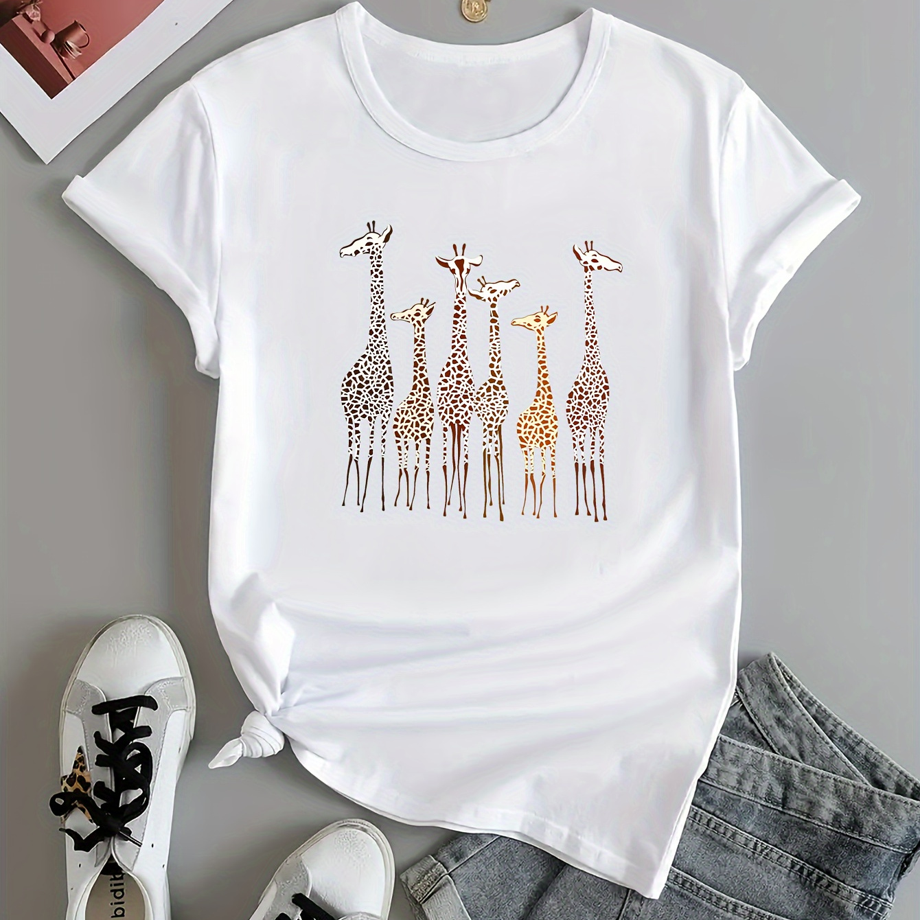 

Giraffe Pattern Printed T-shirt