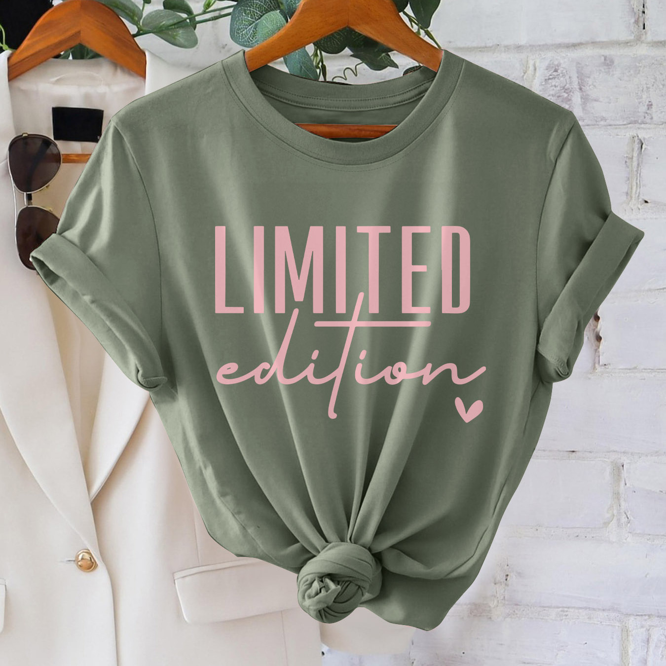 

Letter Print T-shirt, Short Sleeve Crew Neck Casual Top For Summer & Spring, Women's Clothing