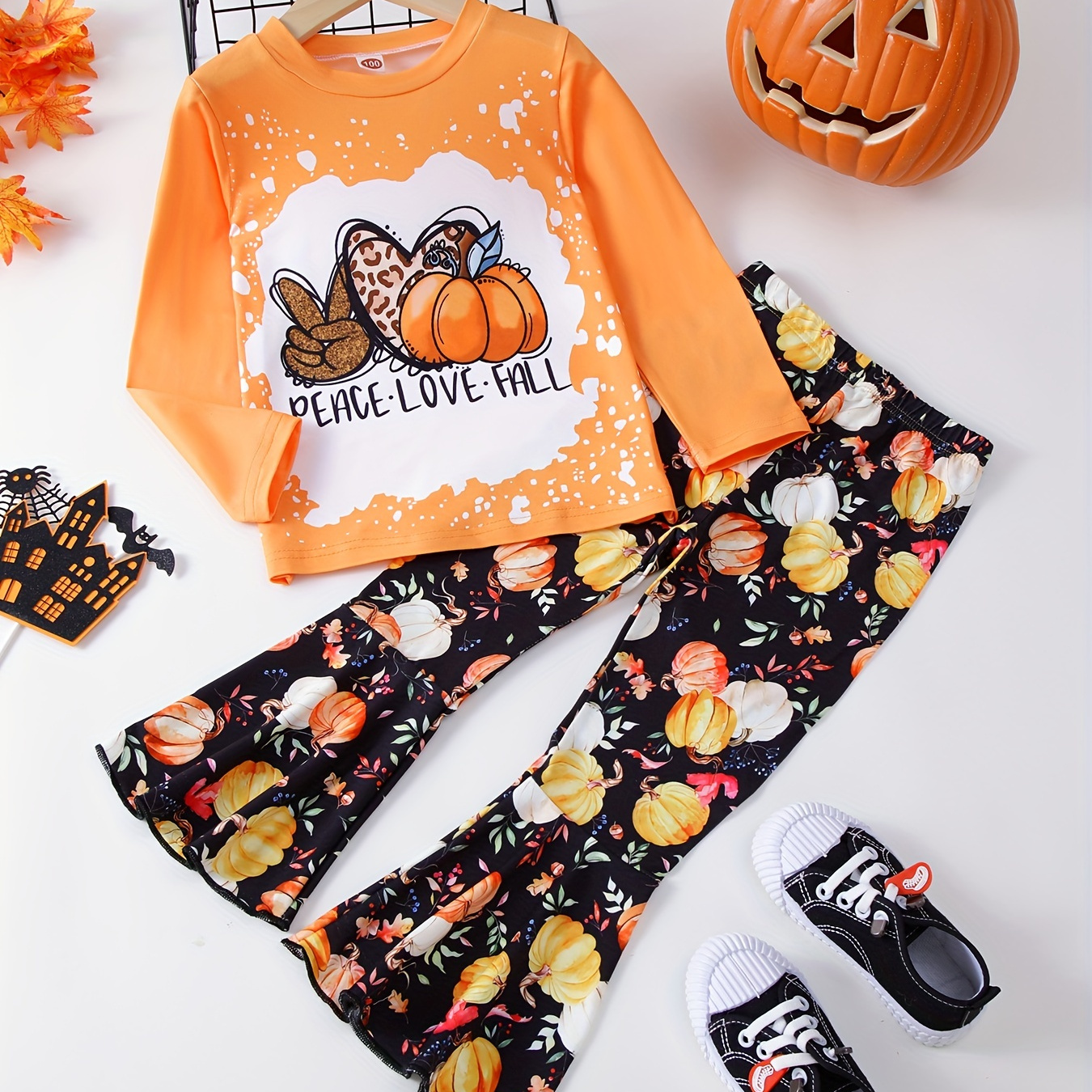 

Girl's Peace Love Fall Print Outfit 2pcs, Long Sleeve Top & Pumpkin Allover Print Flared Pants Set, Kid's Clothes For Spring Fall Thanksgiving Halloween