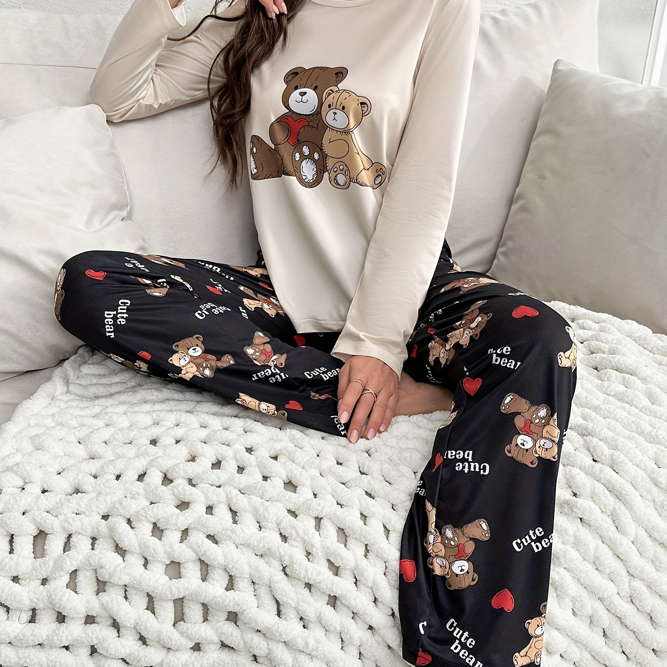 

Women's Cozy Cartoon Pajama Set - Long Sleeve Crew Neck Top & Waist Pants, Soft Polyester , Machine Washable, Casual,