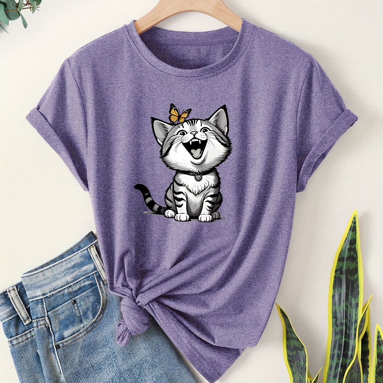 

Butterfly & Cat Print Casual T-shirt, Crew Neck Short Sleeves Sports Tee, Women's Activewear