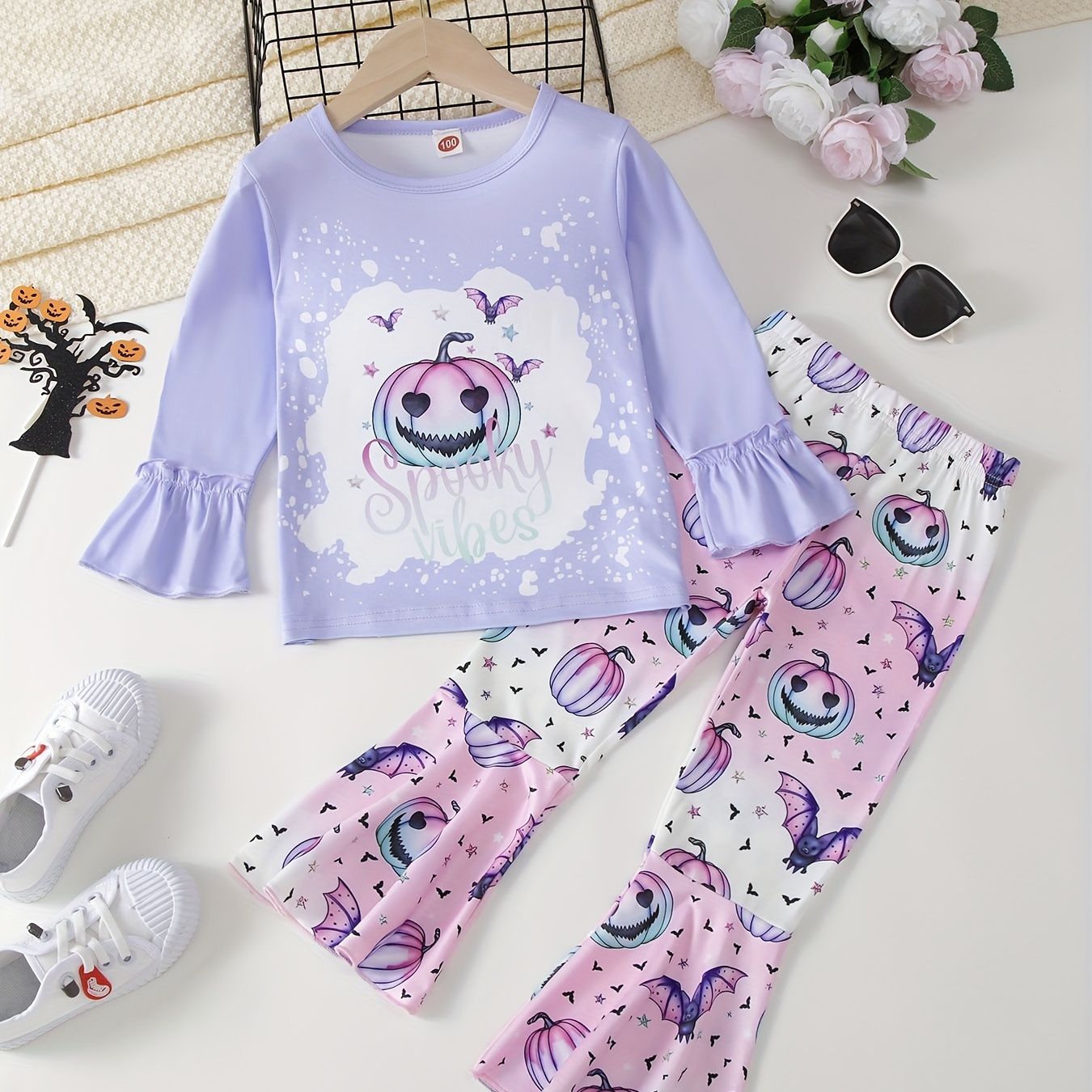 

Girl's Halloween Style Outfit 2pcs, Trumpet Sleeve Top & Pumpkin Allover Print Flared Pants Set, Spooky Vibes Print Kid's Clothes For Spring Fall