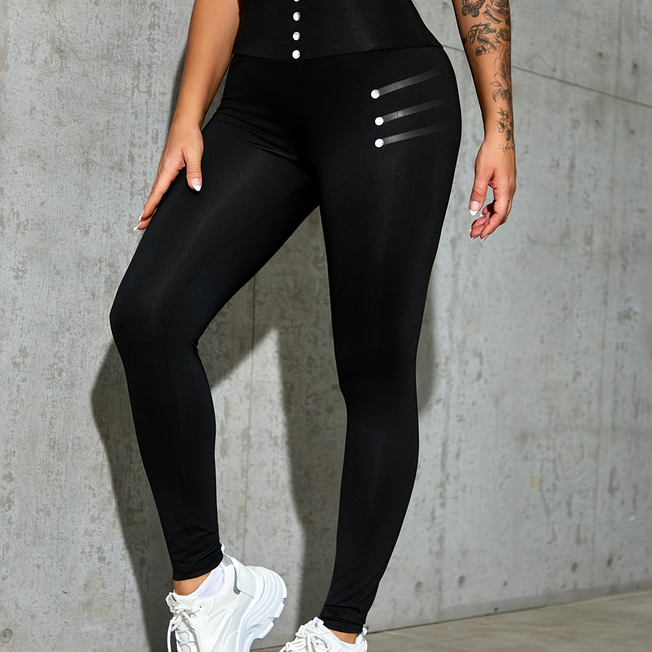 

Women's Plus Size Athletic Leggings With Button Detail, Fashionable Geometric Print, Comfortable Waist, Knit Fabric, Medium Stretch, 95% Polyester 5% Elastane, Skinny Pants, 210g/m²