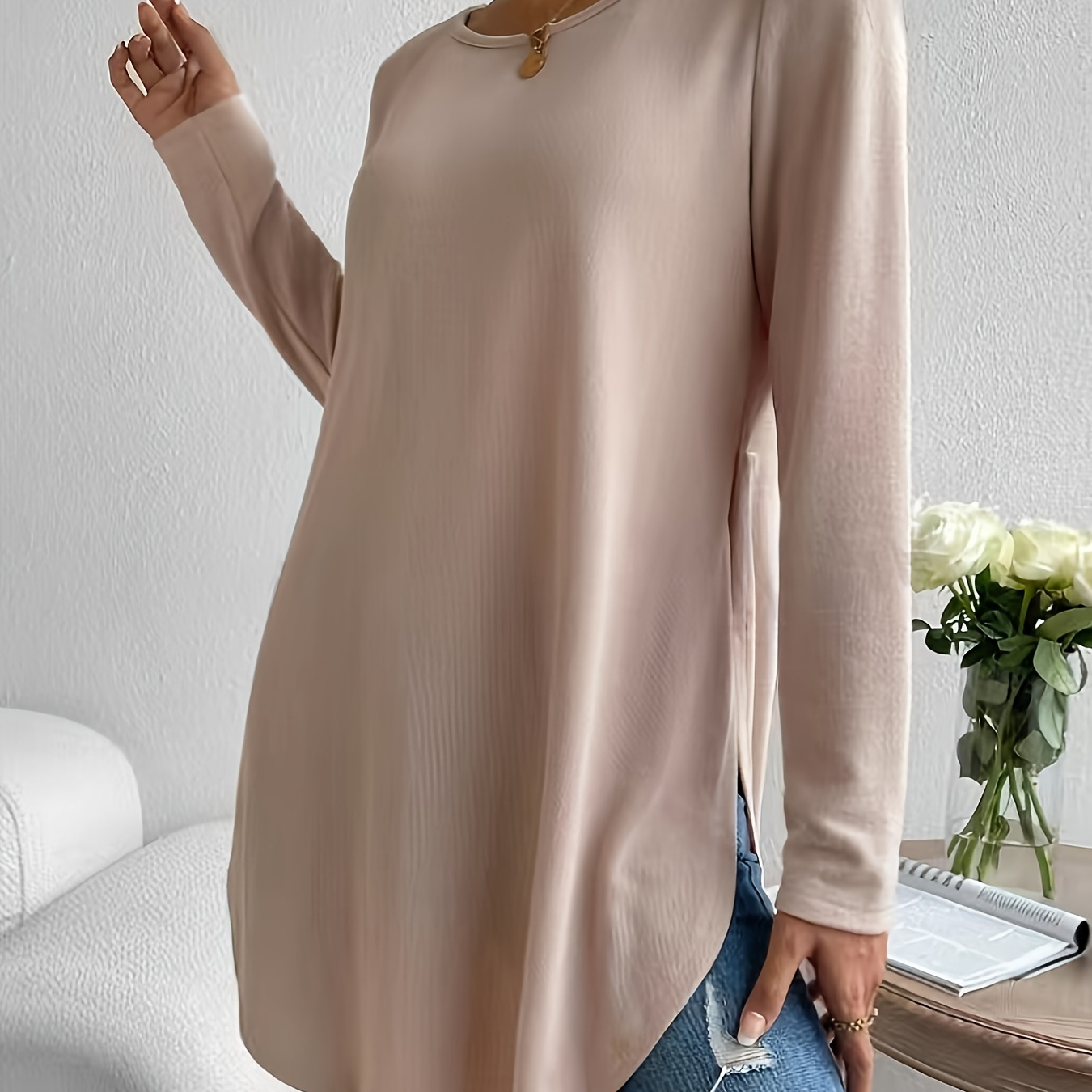 

Curved Split Side Crew Neck Loose T-shirt, Casual Long Sleeve Top For Spring & Fall, Women's Clothing