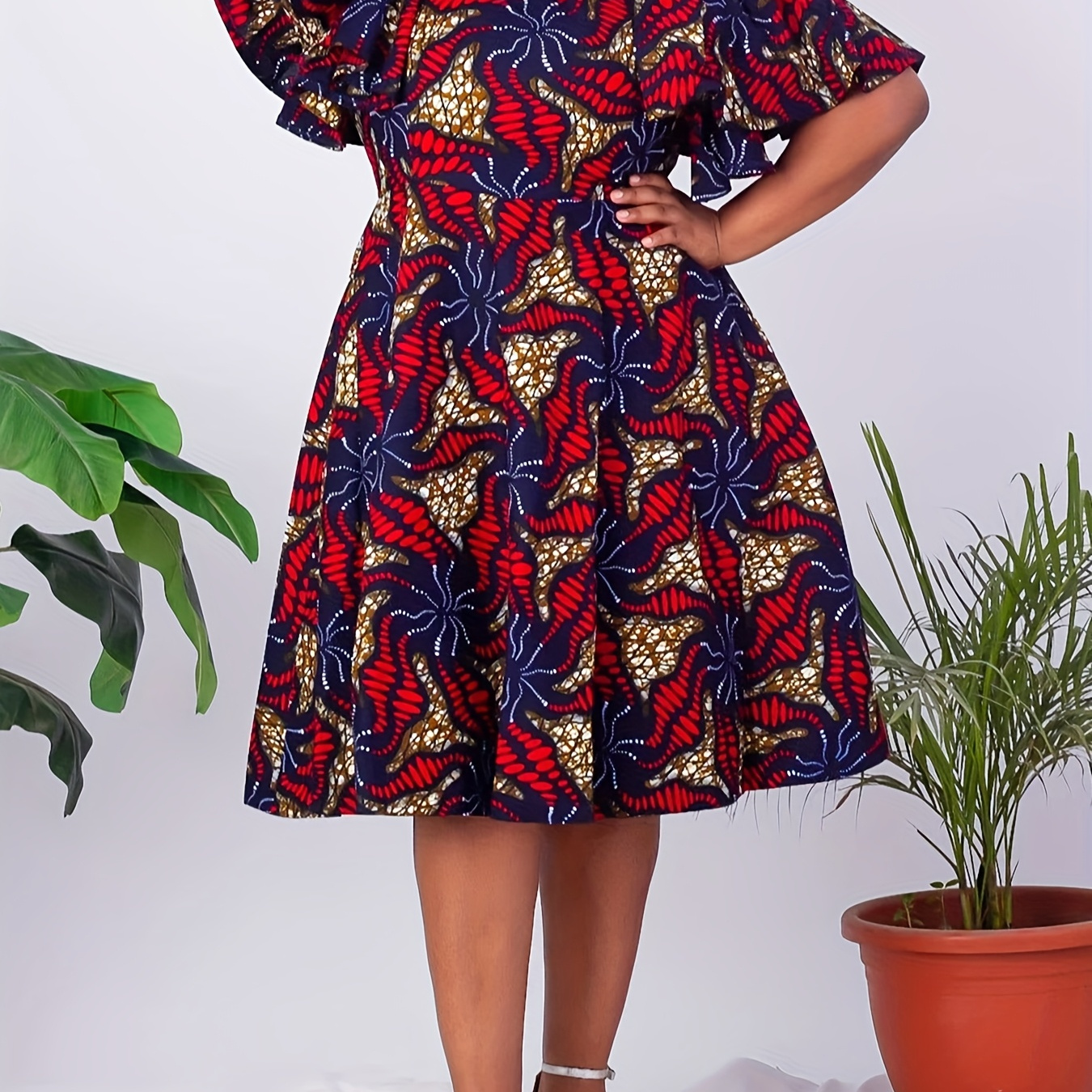 

Women's Plus Size Elegant Floral Print Dress - Casual Polyester Midi With Sleeves, Round Neckline, Machine Washable, Plus Size Casual Dress