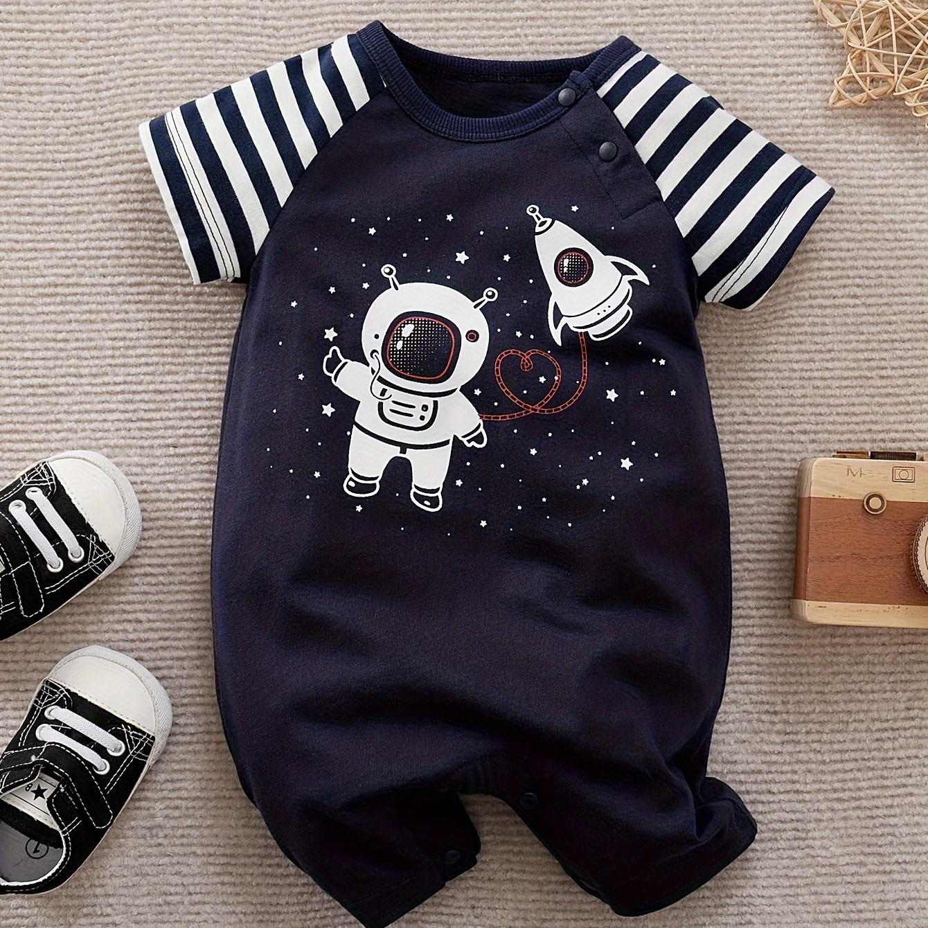 

Infant's Cartoon Astronaut Print Cotton Bodysuit, Comfy Short Sleeve Onesie, Baby Boy's Clothing