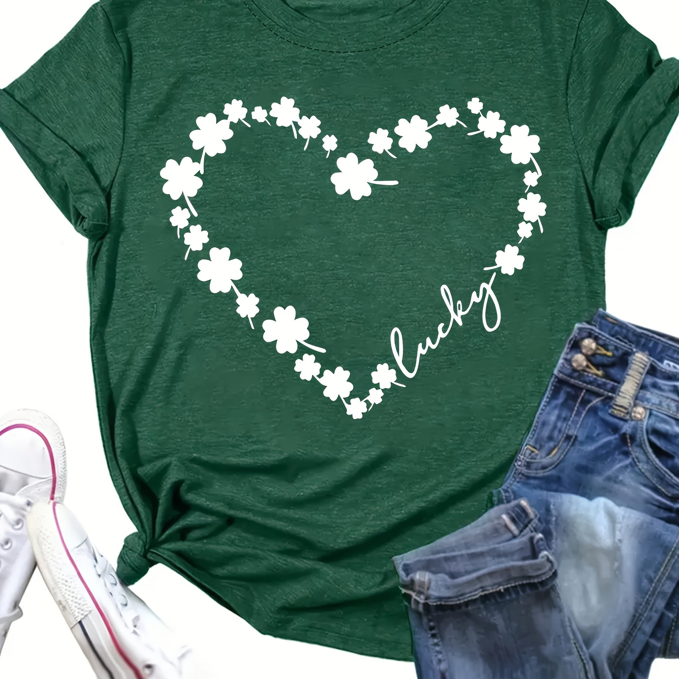 

A T-shirt Featuring A Clover Design For 's Day, A Relaxed Crewneck Top Suitable For All , Perfect As A Gift For Women.