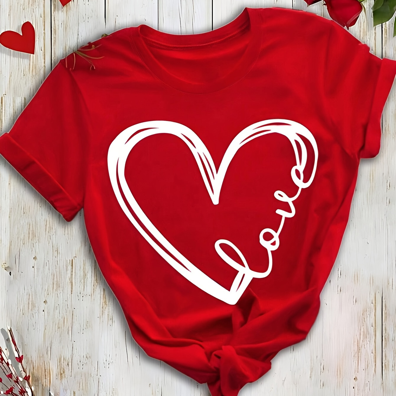 

Chic Red Heart Graphic Tee For Women - Casual Valentine's Day Love Print T-shirt, Soft Polyester & Elastane , Machine Washable, Round Neck, Short Sleeve