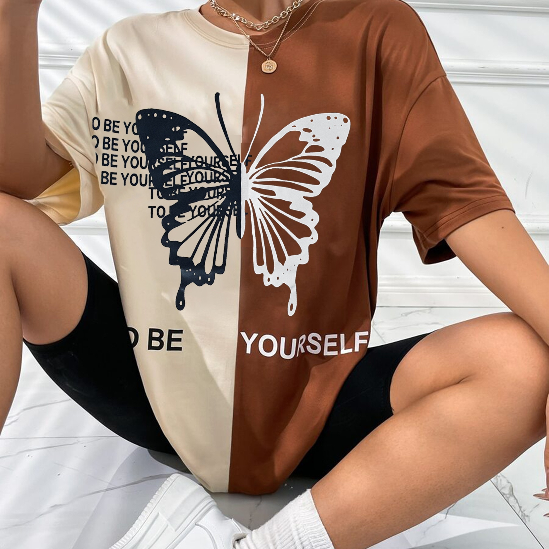 

T-shirt À Col Rond Imprimé Papillon Et Lettre, T-shirt Décontracté À Manches Courtes Pour Et L'été, Vêtements Pour Femmes