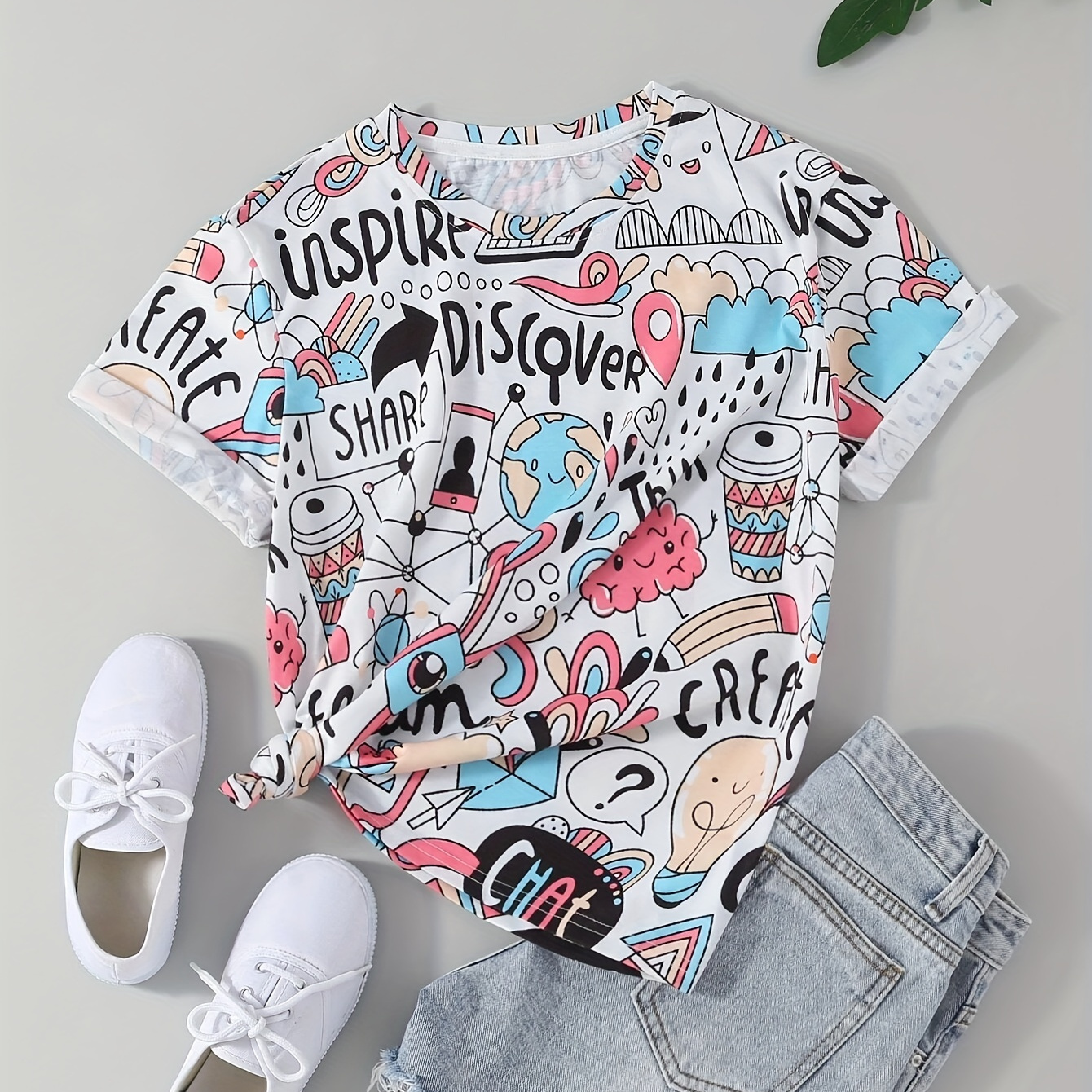 

Cartoon Print Crew Neck T-shirt, Casual Short Sleeve Top For Spring & Summer, Women's Clothing