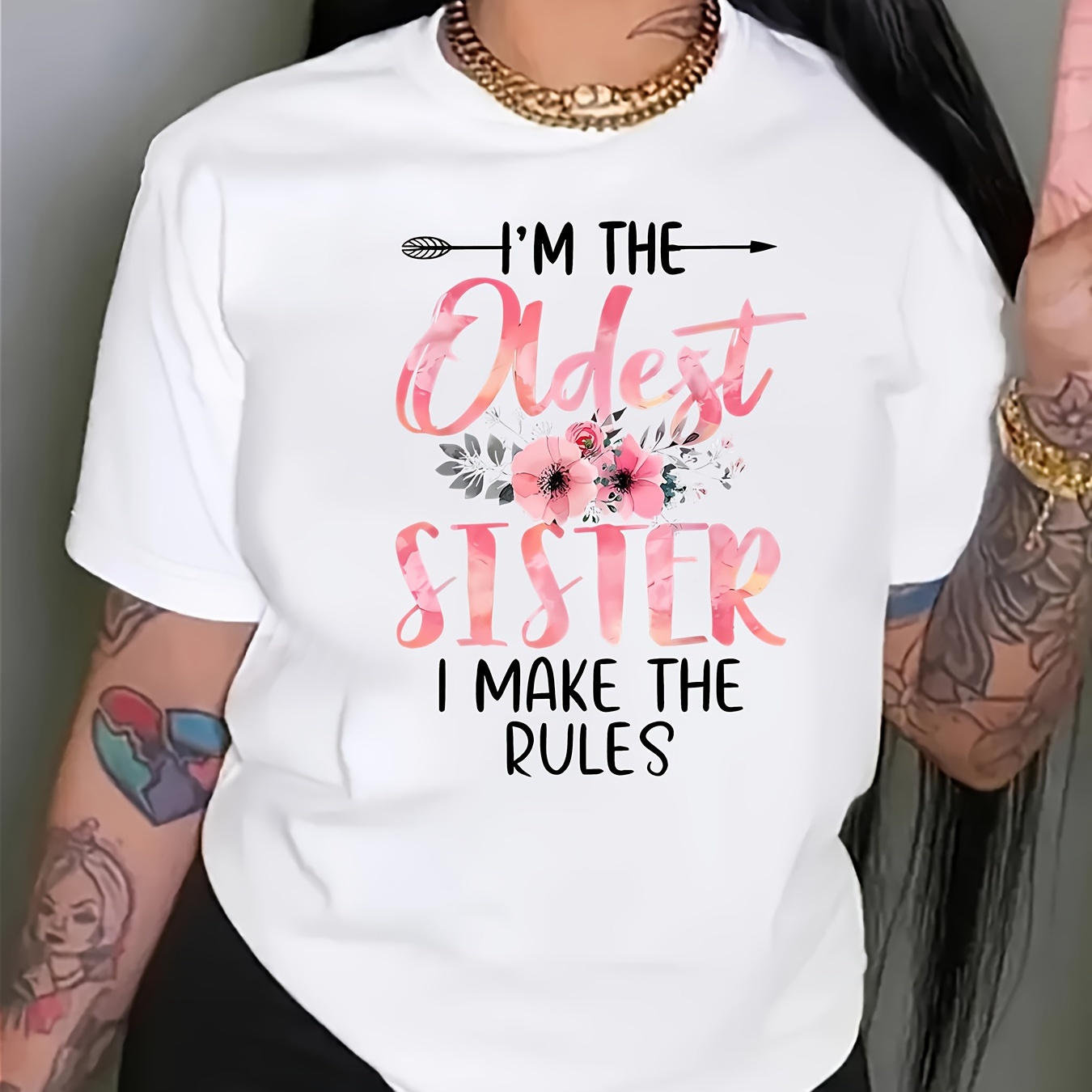 

Fashionable Women's Casual Tee 'oldest Sister I Make The Rules' - Comfort Fit T-shirt With Floral Accents For Everyday Wear