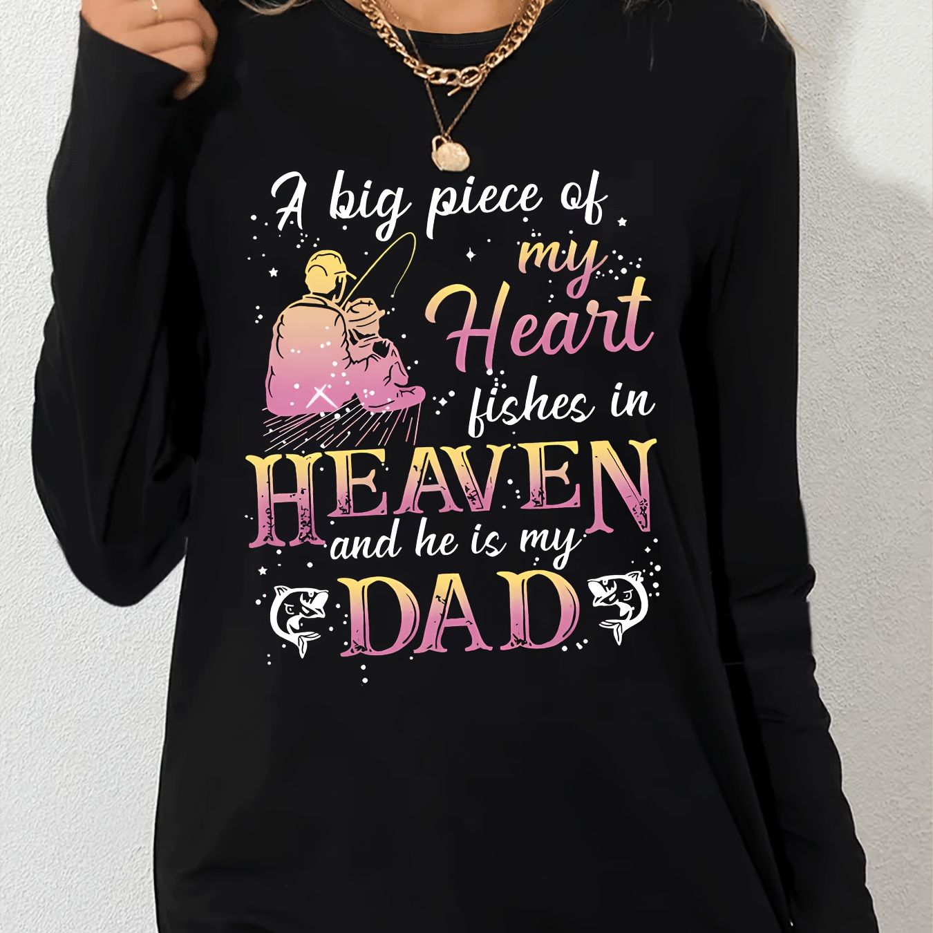 

1pc Women's Casual Sports Black Long Sleeve T-shirt With "a Big Piece Of My Heart Fishes In Heaven And He Is My Dad" Print, Polyester Blend, Comfortable Breathable Knit Fabric, Round Neck, All-season