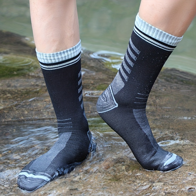 Guantes y calcetines impermeables para mountain bike de Shower Pass