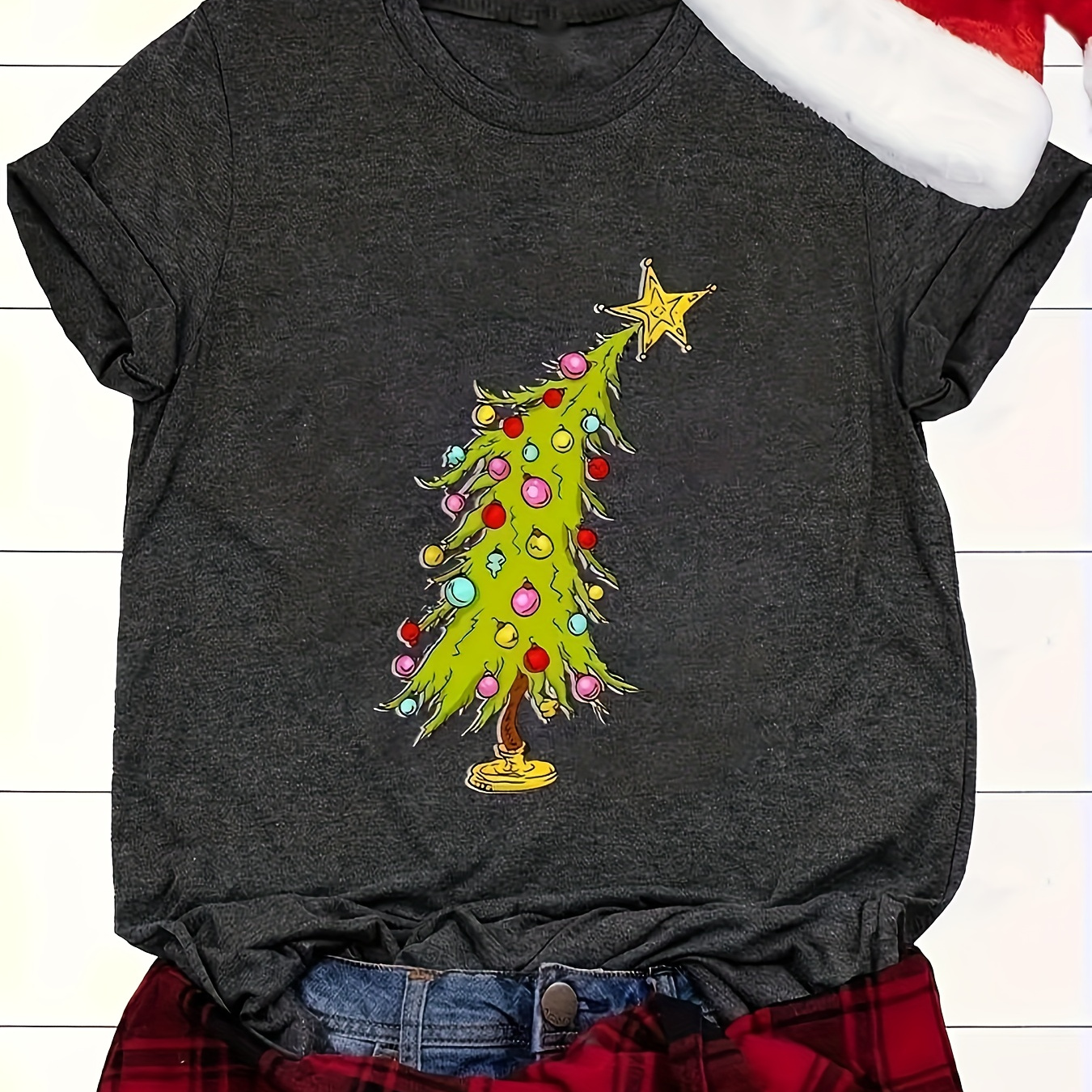 

Plus Size Christmas Tree Print T-shirt, Casual Short Sleeve Top For Spring & Summer, Women's Plus Size Clothing
