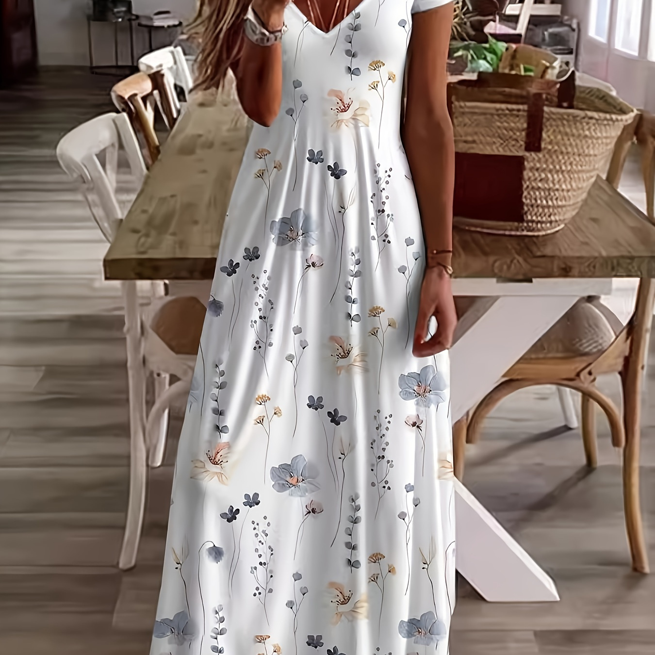 

Plus Size Floral Print Slim Dress, Casual Short Sleeve Dress For Spring & Summer, Women's Plus Size Clothing