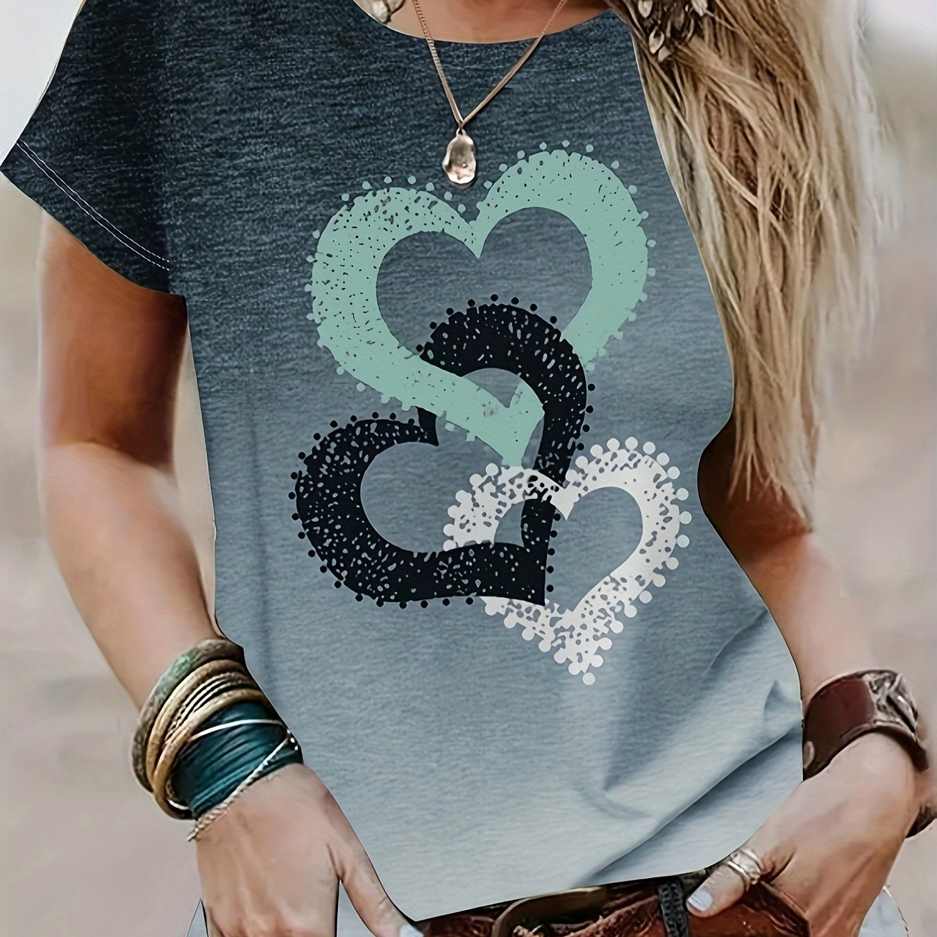 

Heart Print T-shirt, Casual Short Sleeve Crew Neck Top For Spring & Summer, Women's Clothing