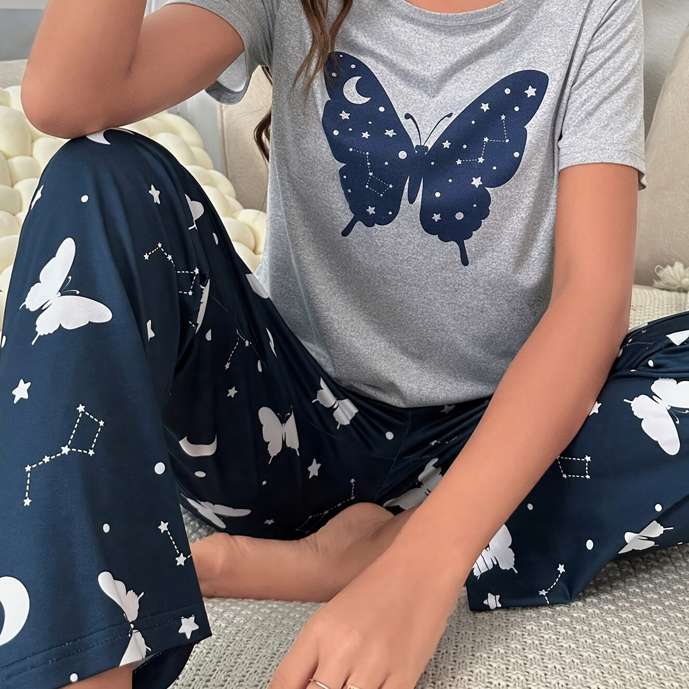 

Women's Butterfly & Constellation Print Casual Pajama Set, Short Sleeve Round Neck Top & Pants, Comfortable Relaxed Fit