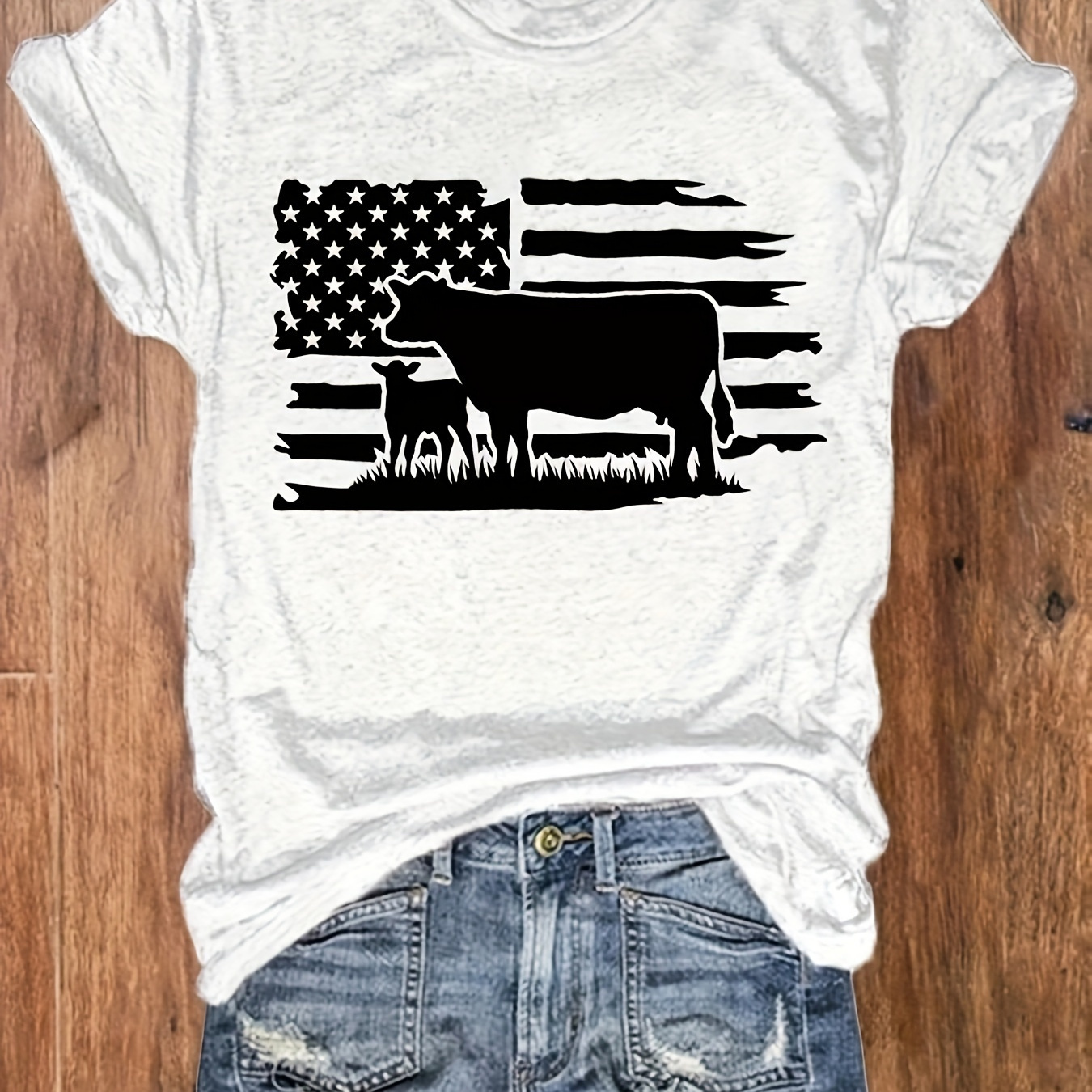 

American Flag Cattle Print T-shirt, Short Sleeve Crew Neck Casual Top For Summer & Spring, Women's Clothing