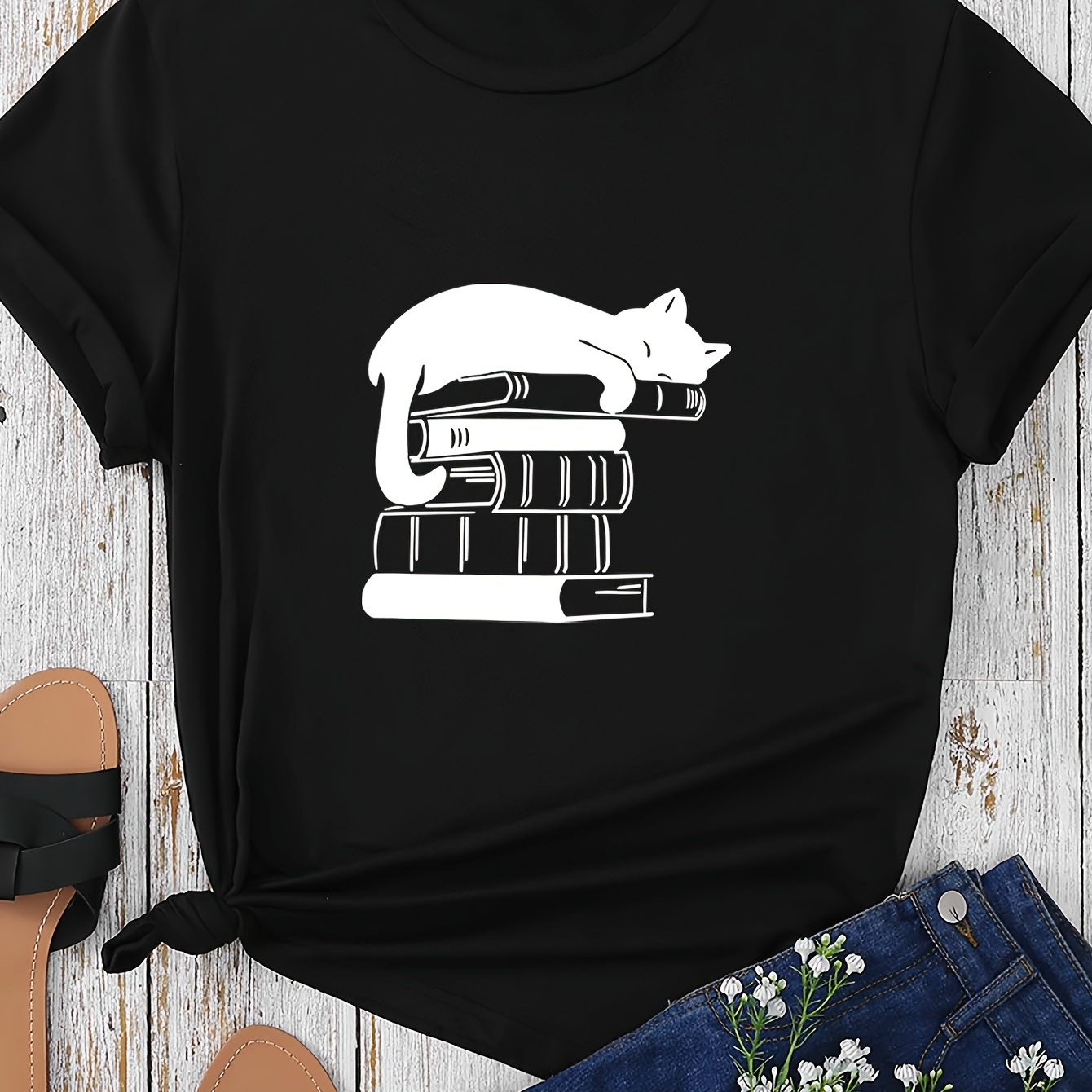 

Plus Size Cat & Book Print T-shirt, Casual Short Sleeve Top For Spring & Summer, Women's Plus Size Clothing