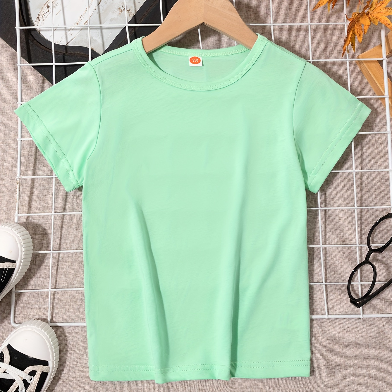 

Solid Color T-shirt - Vibrant Short Sleeve Tee For Summer Fun - Casual Style For Boys And Girls