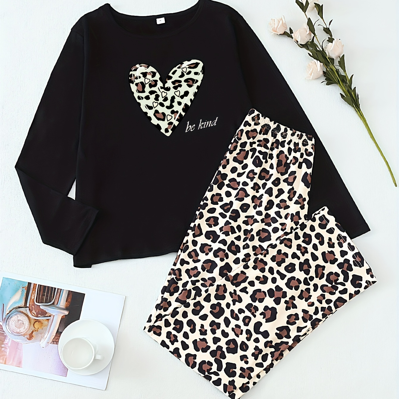 

Cozy Leopard Print Heart Long Sleeve Pajama Set For Women - Soft Polyester , Machine Washable, Fall/winter