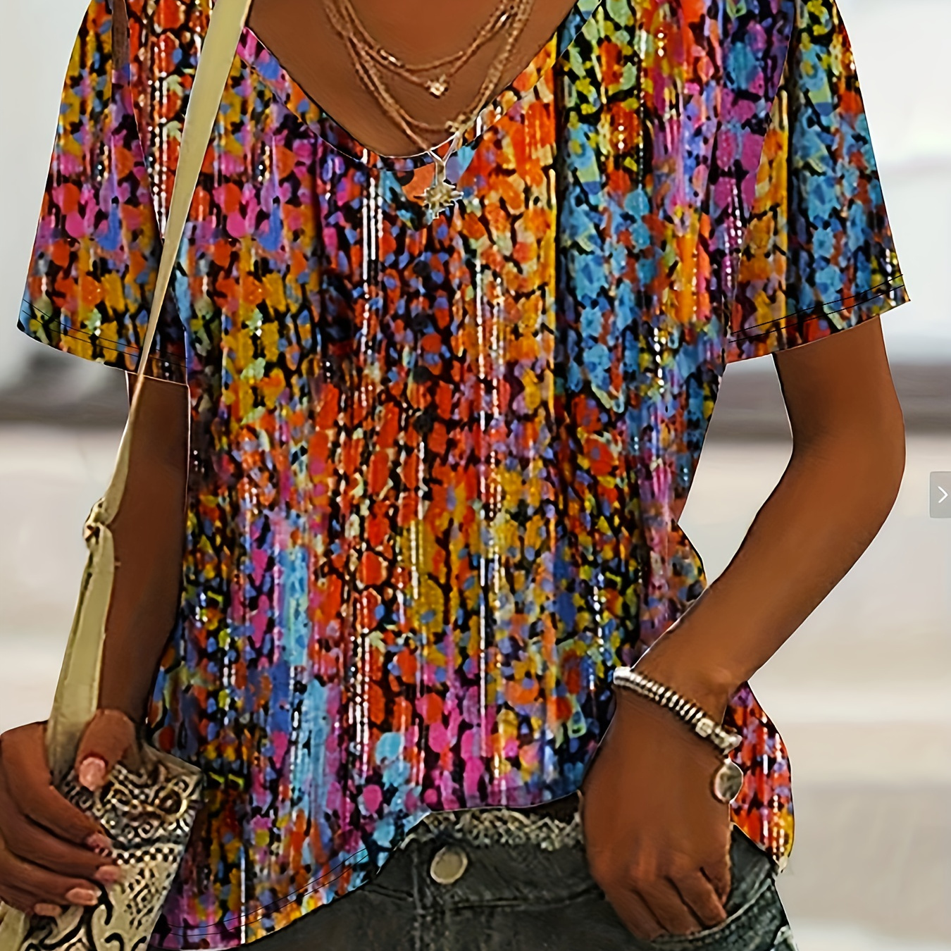 

Allover Print V Neck T-shirt, Casual Short Sleeve T-shirt For Spring & Summer, Women's Clothing
