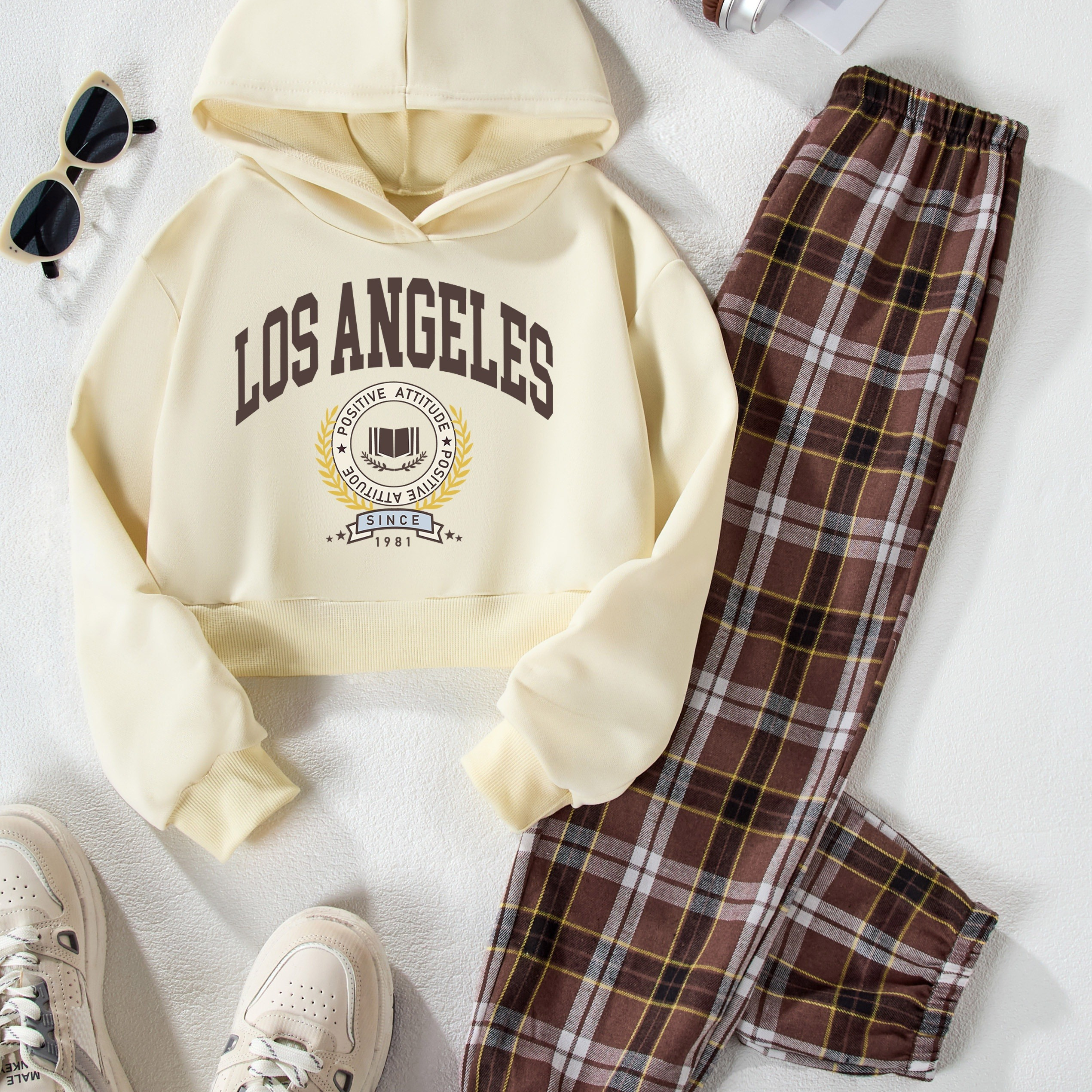 

Letter And School Badge Graphic Print, Girls' 2pcs Outfit, Casual Long Sleeve Hooded Pullover Sweatshirt And Sweatpants Set For Fall And Winter, Girls' Clothing For Outdoor Exercise