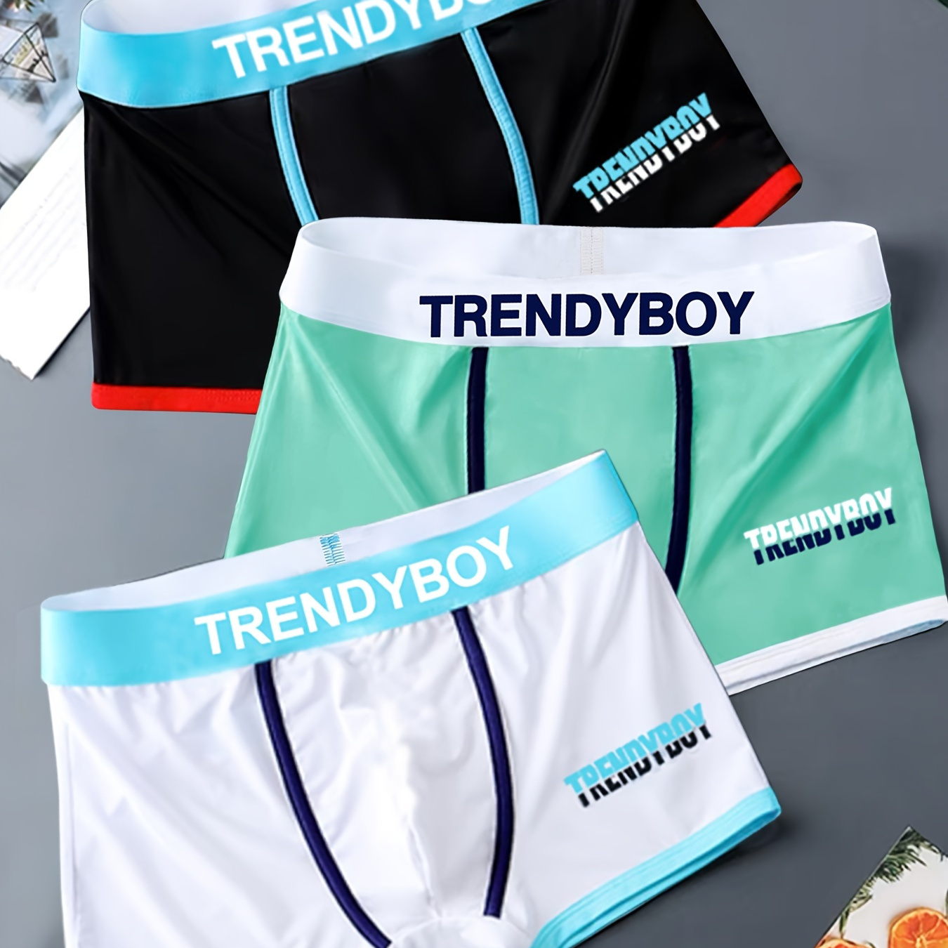 

Série Multicolore Élégante - Lot de 3 Boxers Extensibles pour Hommes avec Imprimé Lettres de Sport - Ensemble de Sous-vêtements Confortables et Antibactériens