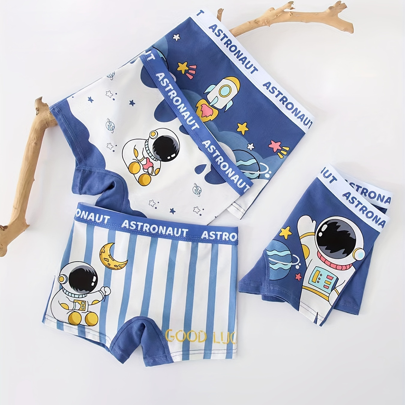 

4pcs Cute Astronaut Print Boys Pure Cotton Boxer Briefs, Soft Breathable Cartoon Spaceman Pattern Comfortable Elastic Underwear