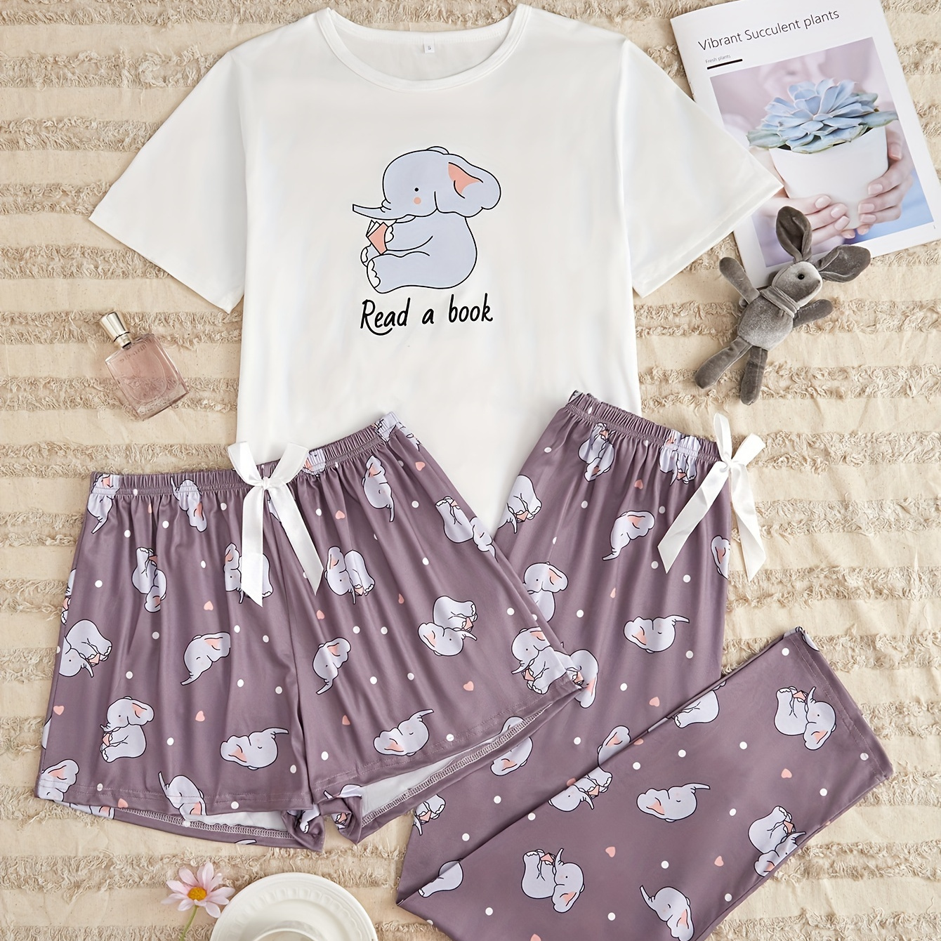 

Cartoon Elephant & Letter Pattern Printed T-shirt, Bow Shorts And Long Pants -piece Pajama Set