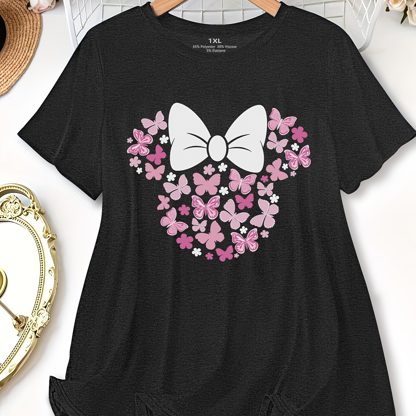 

Plus Size Print T-shirt, Casual Short Sleeve Crew Neck Top For Summer & Spring, Women's Plus Size Clothing
