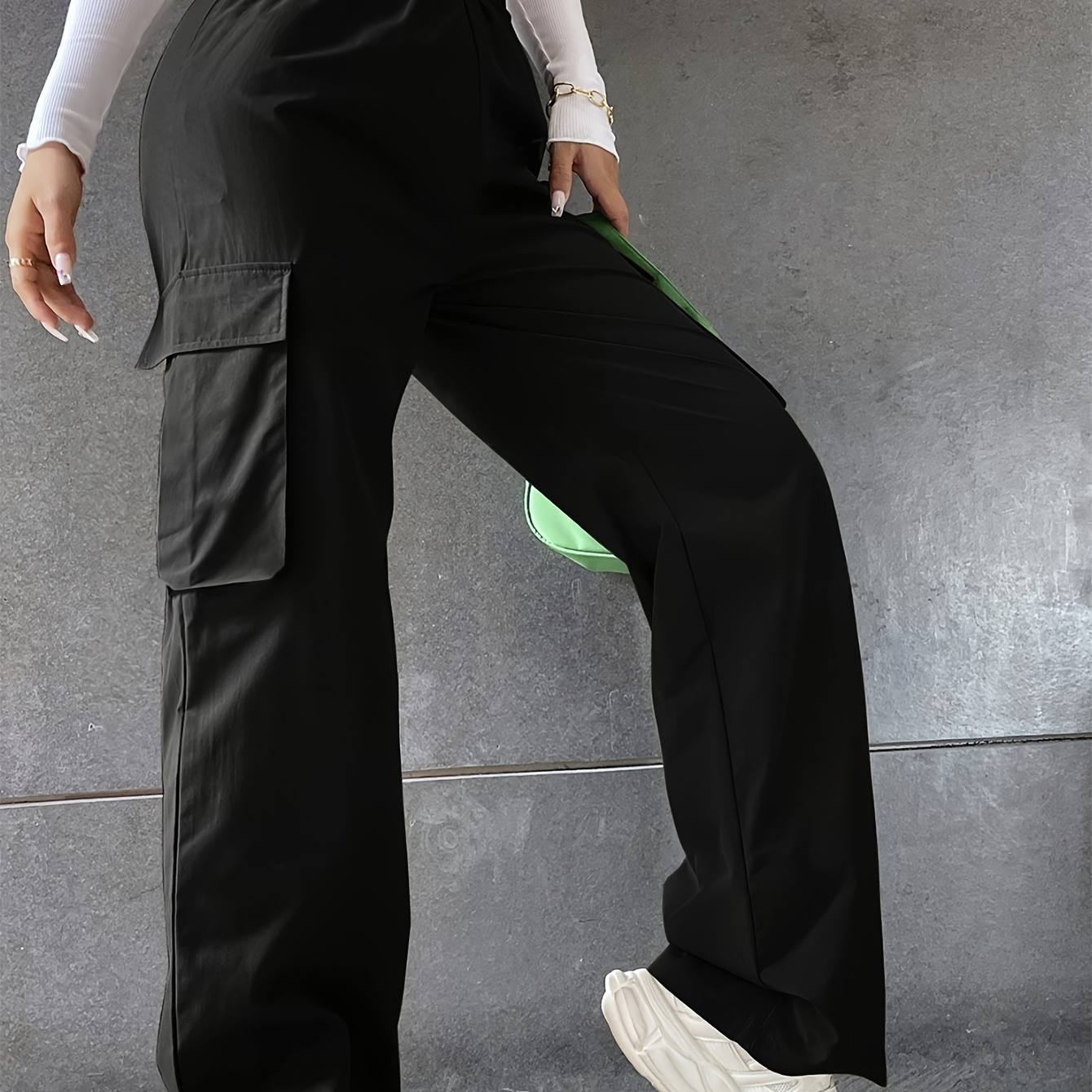 

Pantalons cargo à poches à rabat et taille élastique, décontractés de couleur unie pour le printemps et l'été, vêtements pour femmes.