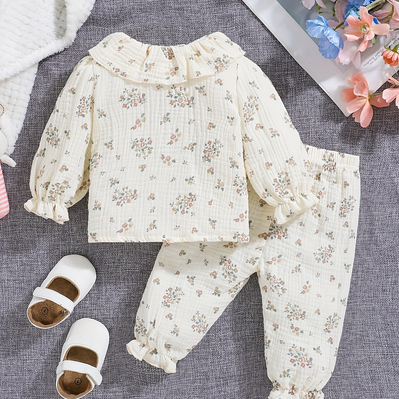 

2 pièces de vêtements d'extérieur bébé , à longues à et pantalon décontracté en à , - et nourrissons