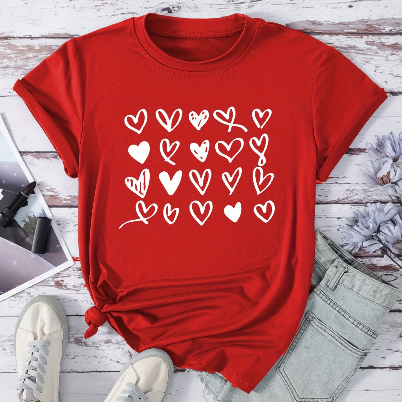 

Women's Valentine's Day T-shirt, Plus Size Heart Print Short Sleeve Round Neck T-shirt