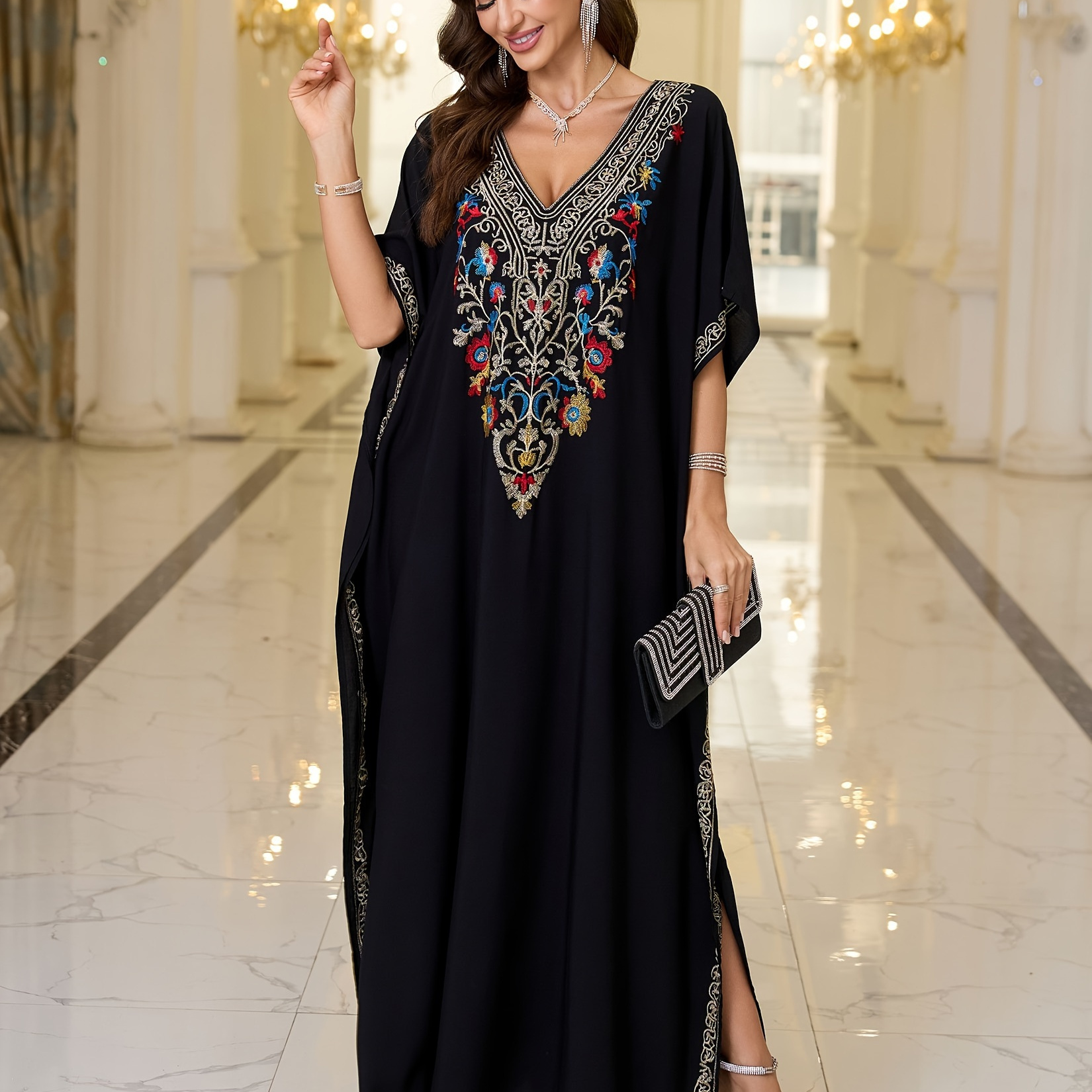 

1pc Edolynsa V-neck Embroidered Kaftan Dress - 100% Viscose, Tribal Pattern, Short Bat Sleeves, Side Slits, Elegant Resort Robe Cover-up, Casual Beachwear Q1761