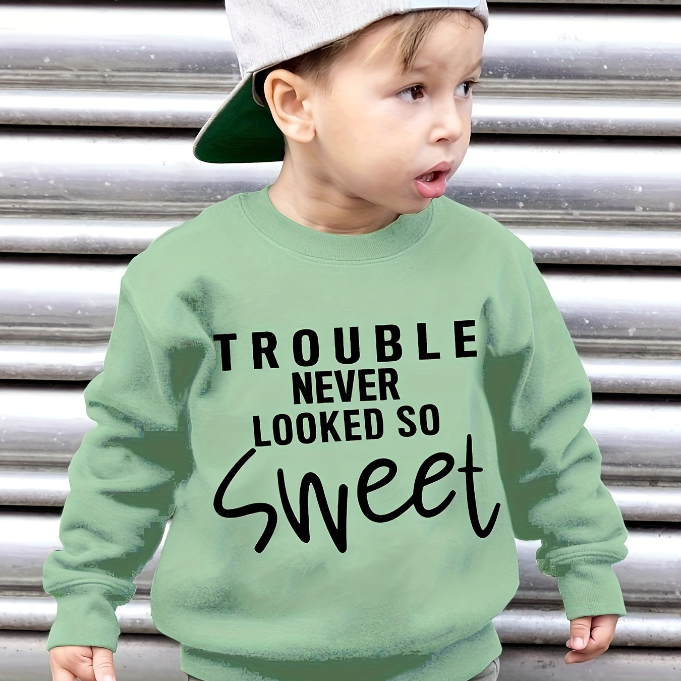 

Trouble Never Looked So Sweet Letter Print Boys Casual Creative Pullover Sweatshirt, Long Sleeve Crew Neck Tops, Kids Clothes Outdoor